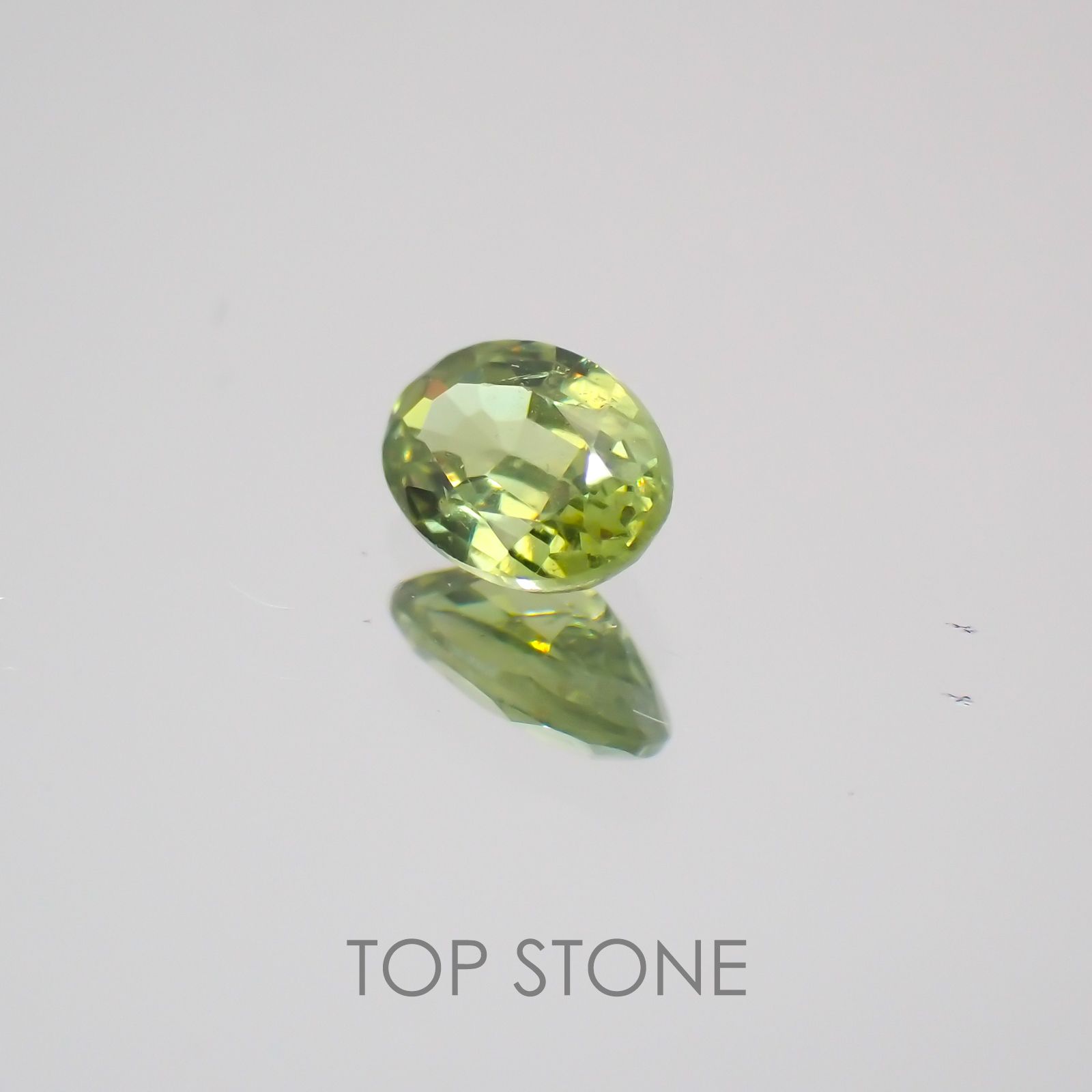 デマントイドガーネット ナミビア産 ルース 0.19ct[21069888]4.2×2.9mm前後