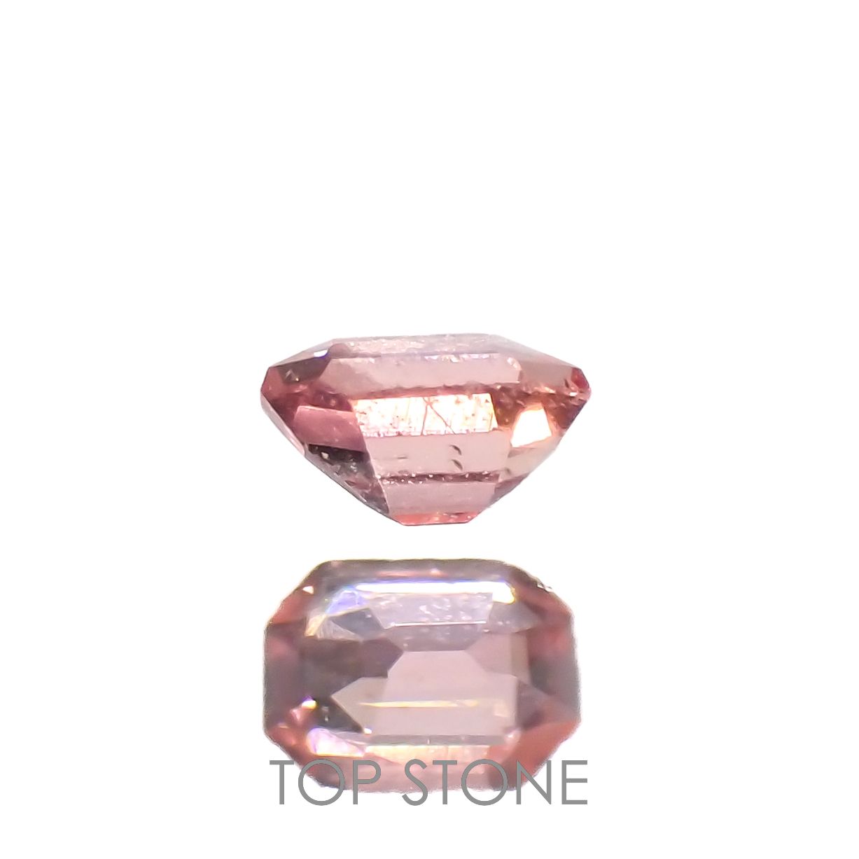 ヴェイリネナイト(宝石名ベイリネナイト)パキスタン産 0.037ct 識別済[221219284]2.1x1.6mm前後