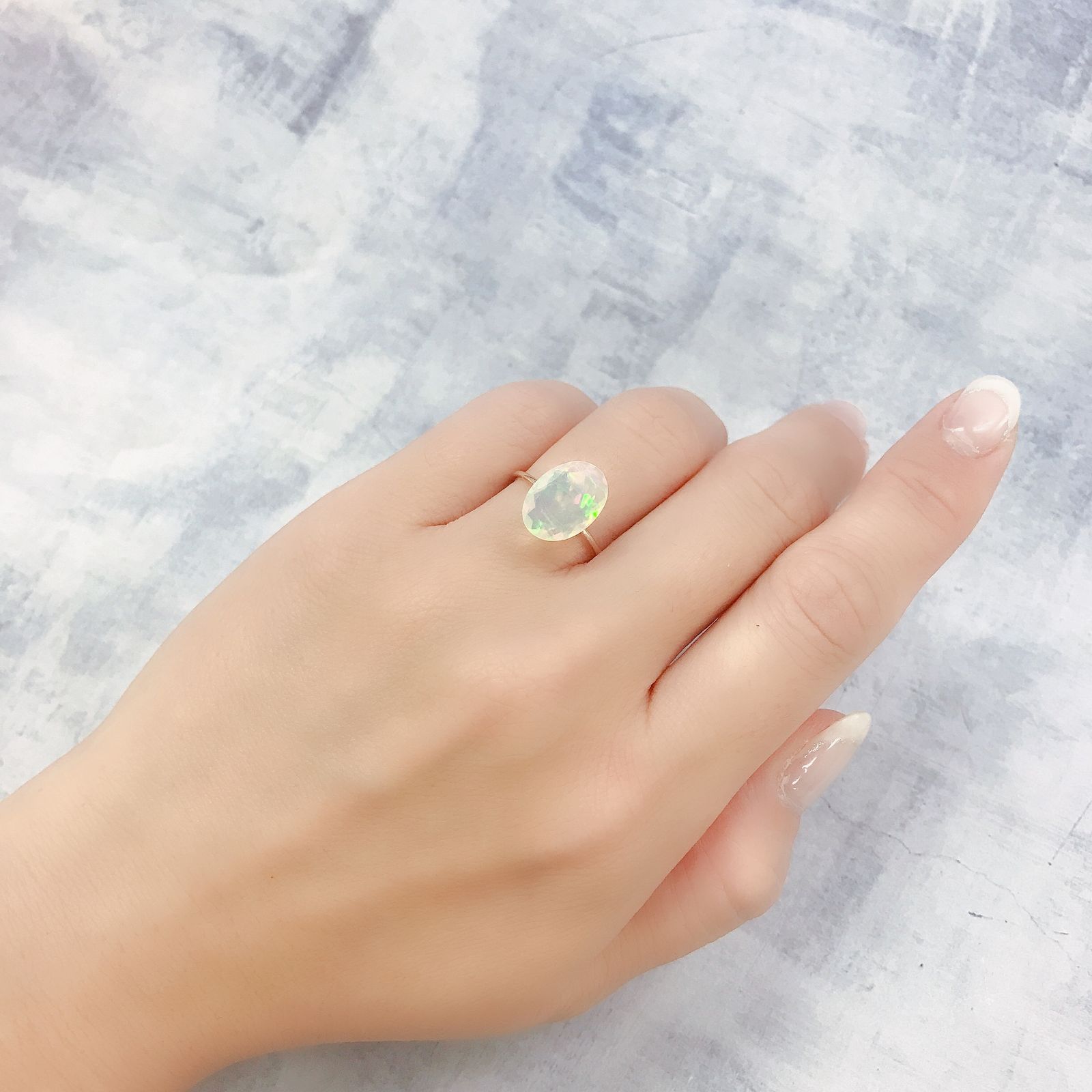 エチオピアオパール(宝石名オパール)エチオピア産 1.79ct 識別済[220717030]12.4x8.9mm前後