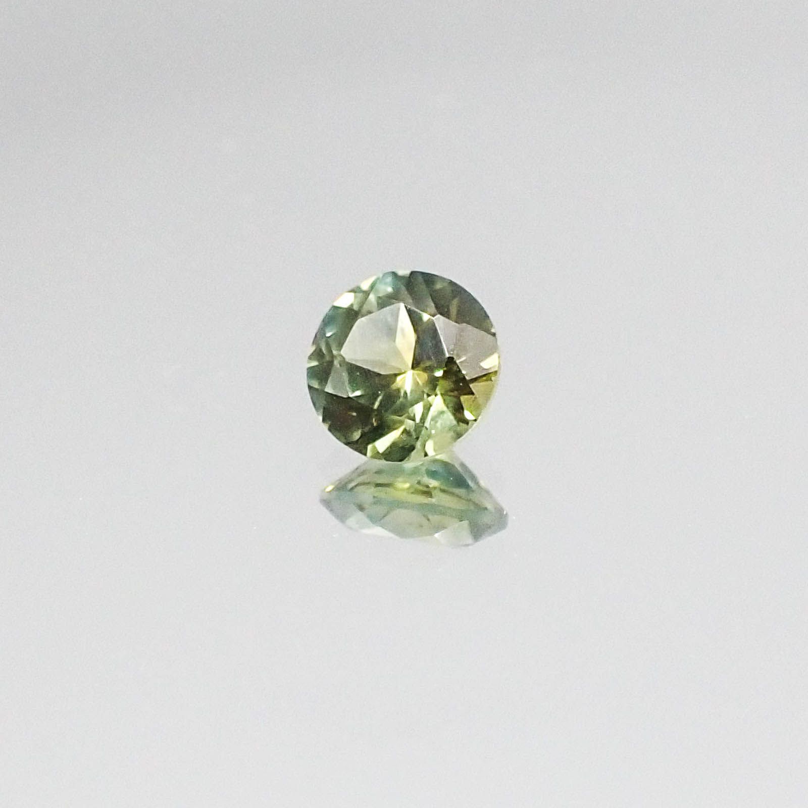 モンタナサファイア アメリカ産 ルース 0.45ct[20073885]4.6×4.6mm前後