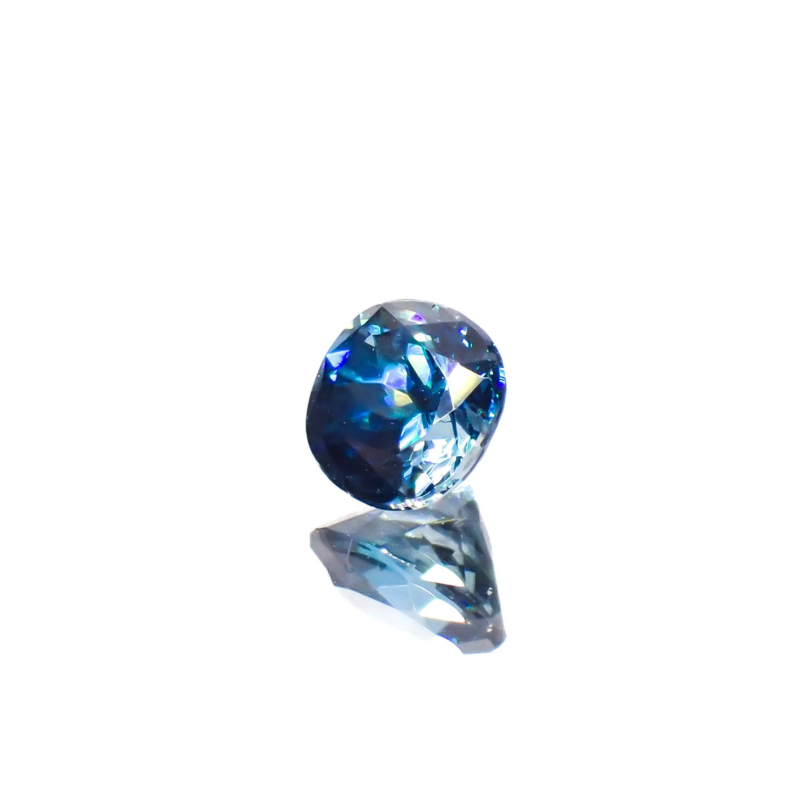 ラタナキリブルージルコン カンボジア産 0.74ct[240728490]4.7x4.7mm前後