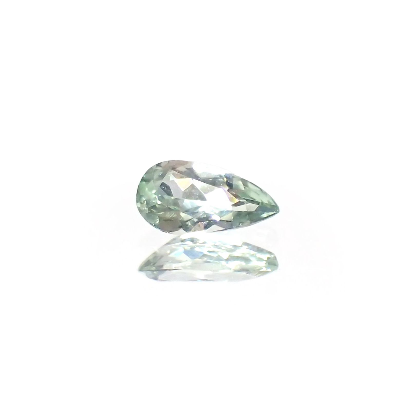 コーネルピン タンザニア産 0.12ct / 4.8x2.5mm前後 [231023859]
