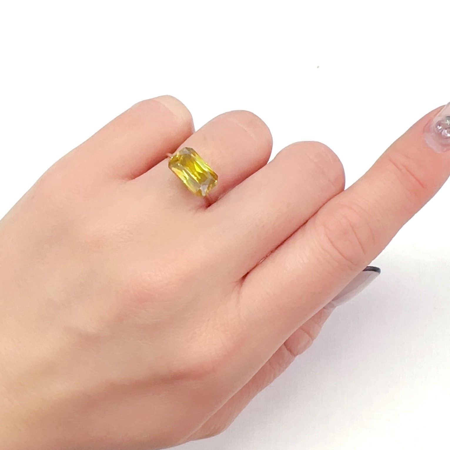 スファレライト スペイン産 5.67ct[240326379]11.5x7.4mm前後