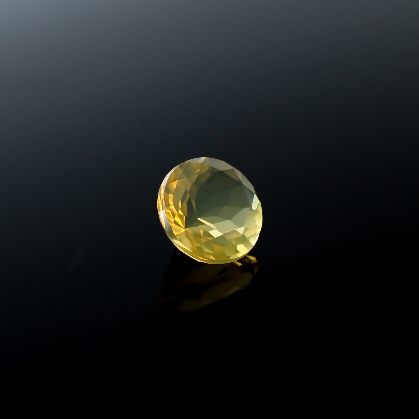 イエローオパール メキシコ産 0.60ct[240226189]6x6mm前後