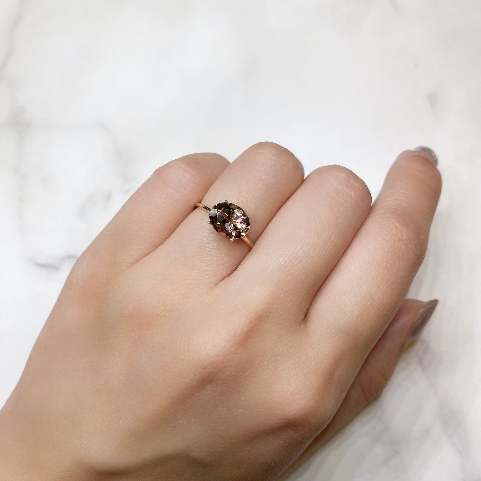 バイカラートルマリン(宝石名バイカラー・トルマリン) コンゴ民主共和国産 2.100ct ソ付(彩珠)[211013595]9.1×7.2mm前後