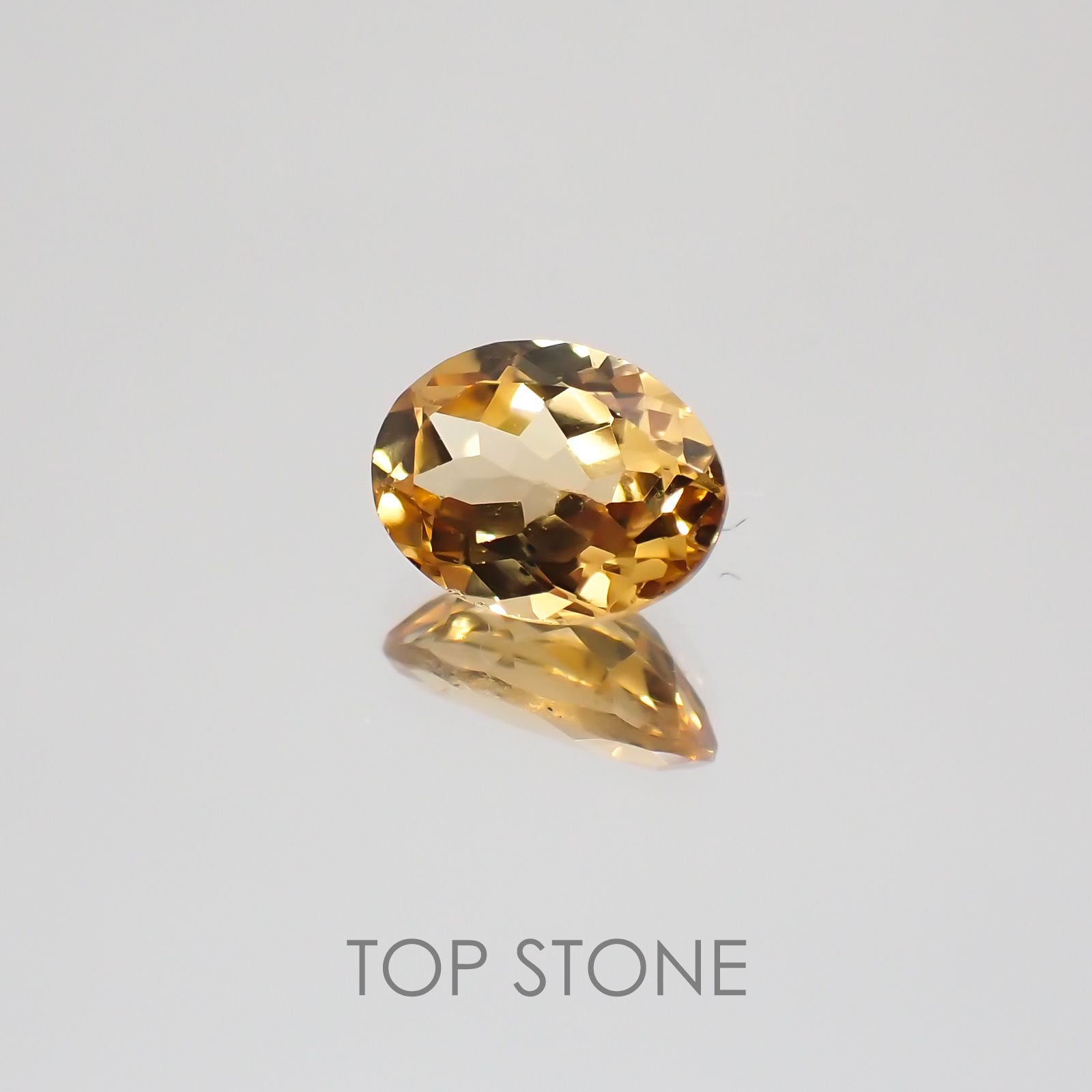 インペリアルガーネット(ヘソナイト)(宝石名ガーネット) スリランカ産 0.89ct 識別済[21038978]6.8×5.1mm前後