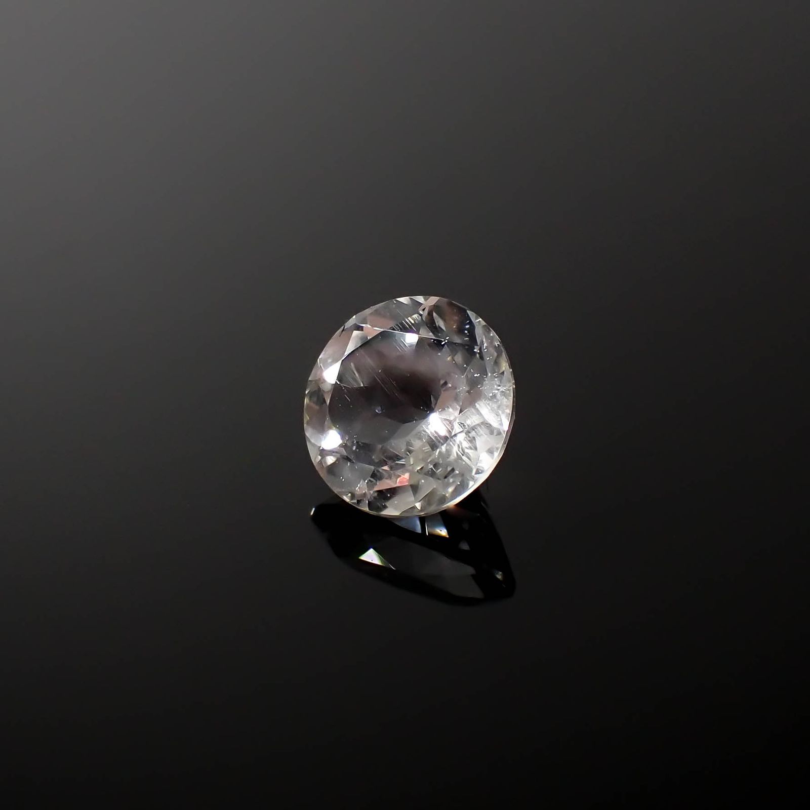 ゴッシェナイト パキスタン・ヒマラヤ産 1.81ct [240527450]8.1x8mm前後