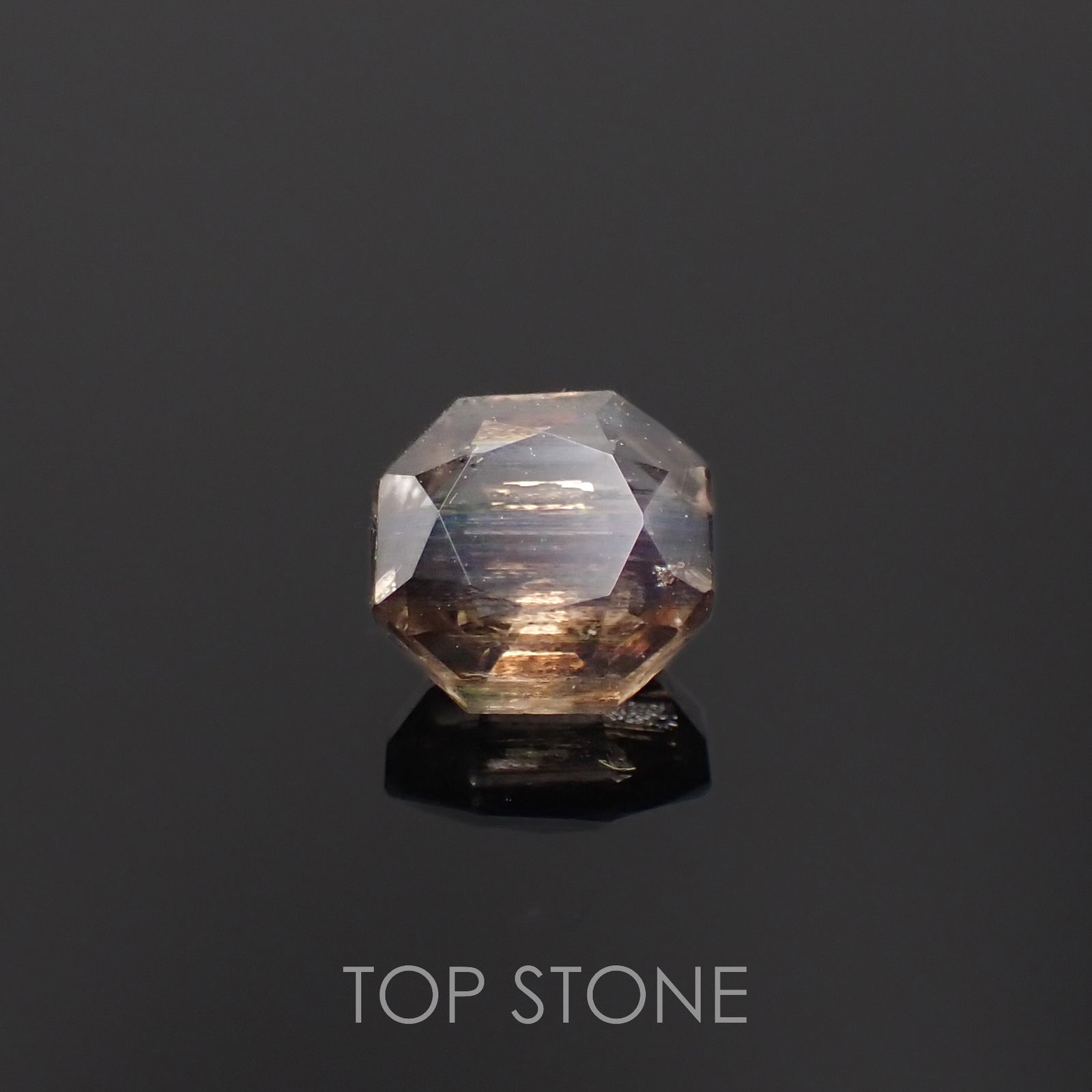 ◇オクタゴンカット◇レインボースキャポライト ブラジル産 0.79ct[230320918]5.9x5.7mm前後