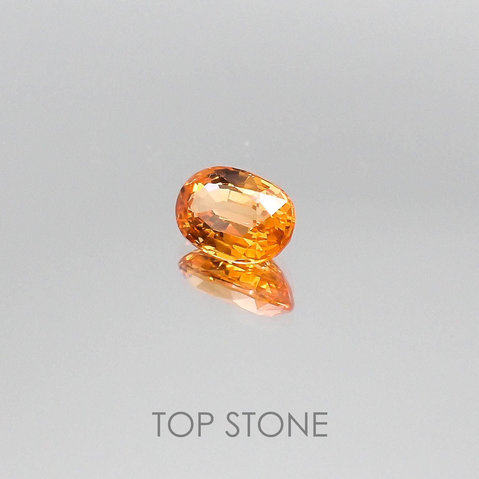 スペサルティンガーネット マンダリンオレンジカラー(宝石名スペサルティン・ガーネット)ナイジェリア産 1.05ct 識別済[220817246]7.1x4.7mm前後
