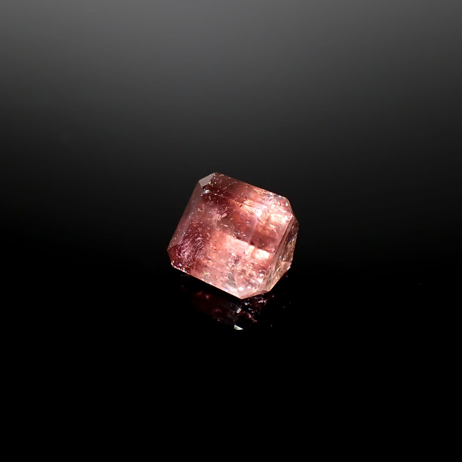 バイカラートルマリン アフガニスタン産 3.94ct [241029401]8.8x8.2mm前後