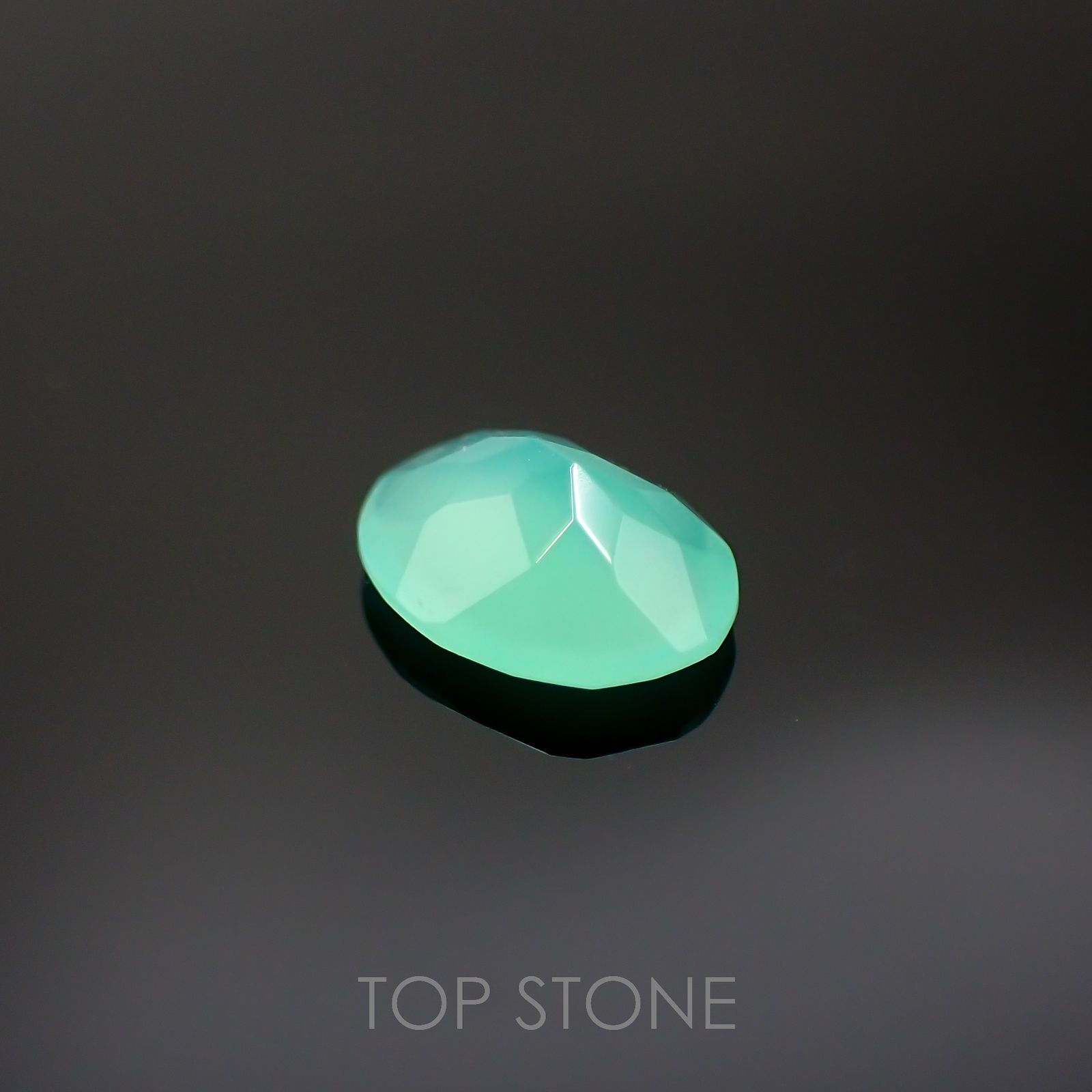 グリーンオパール 南アフリカ産 0.66ct[220717057]7.8x6mm前後