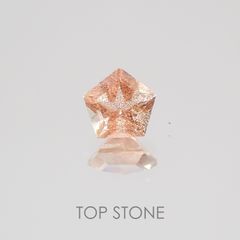 ◇ペンタゴンカット◇オレゴンサンストーンSA アメリカ産 ルース 0.22ct[21059539]4.1×4.1mm前後