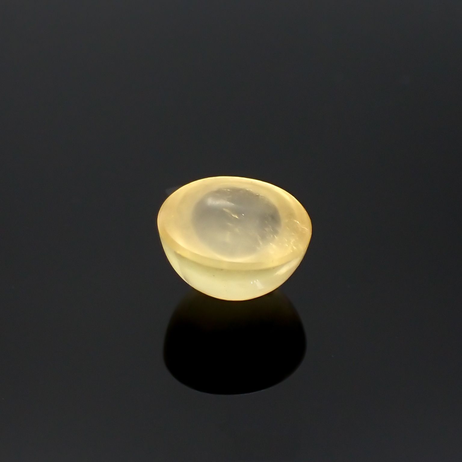 イエローベリルキャッツアイ(宝石名イエロー・ベリル キャッツアイ)ブラジル産 2.16ct 識別済[220917874]8x7.9mm前後