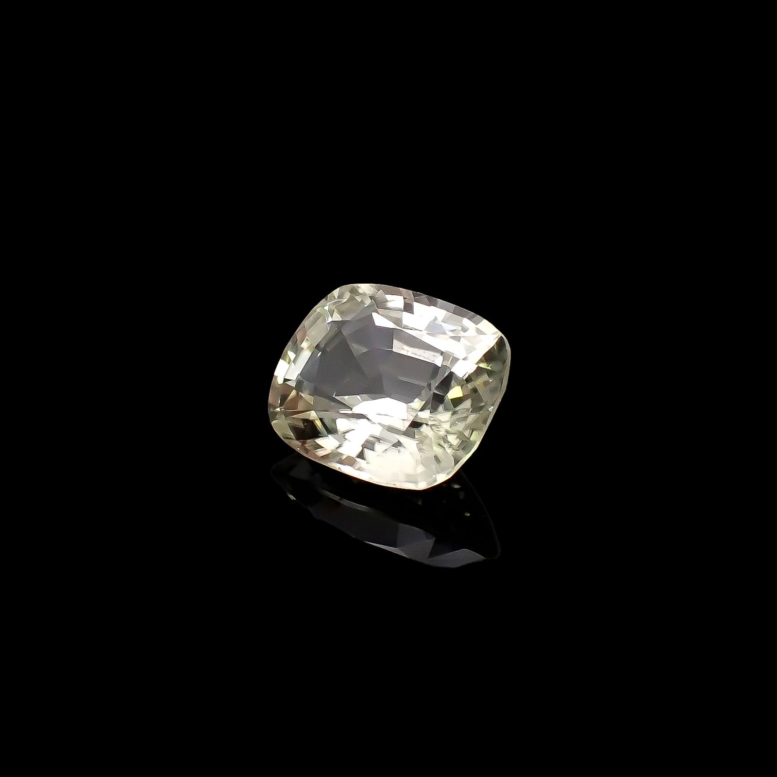イエローダイオプサイド モゴック産 12.84ct[240527766]15.9x13.1mm前後