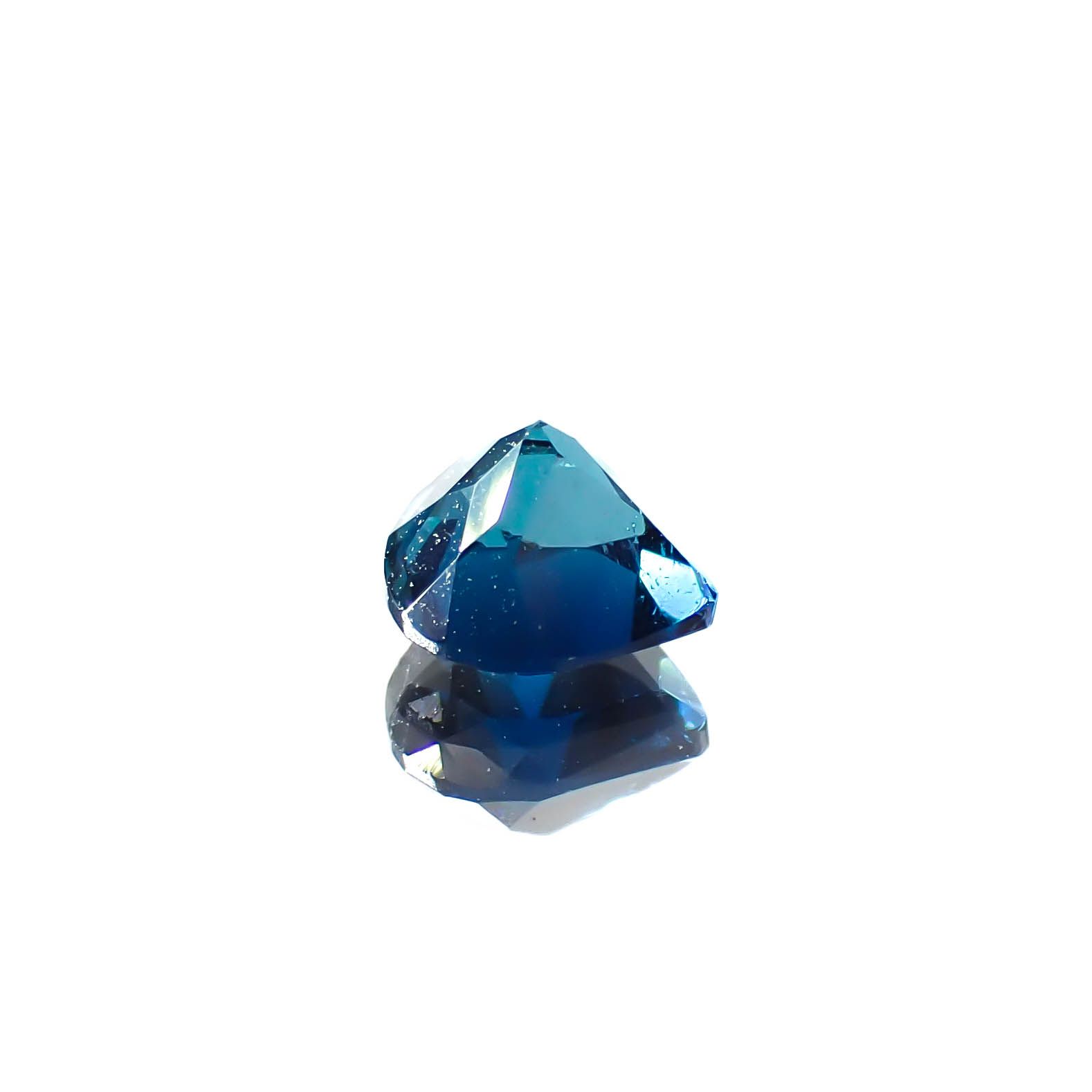 インディゴライト ブラジル産 0.52ct / 5.2x5.2mm前後 [250931099]