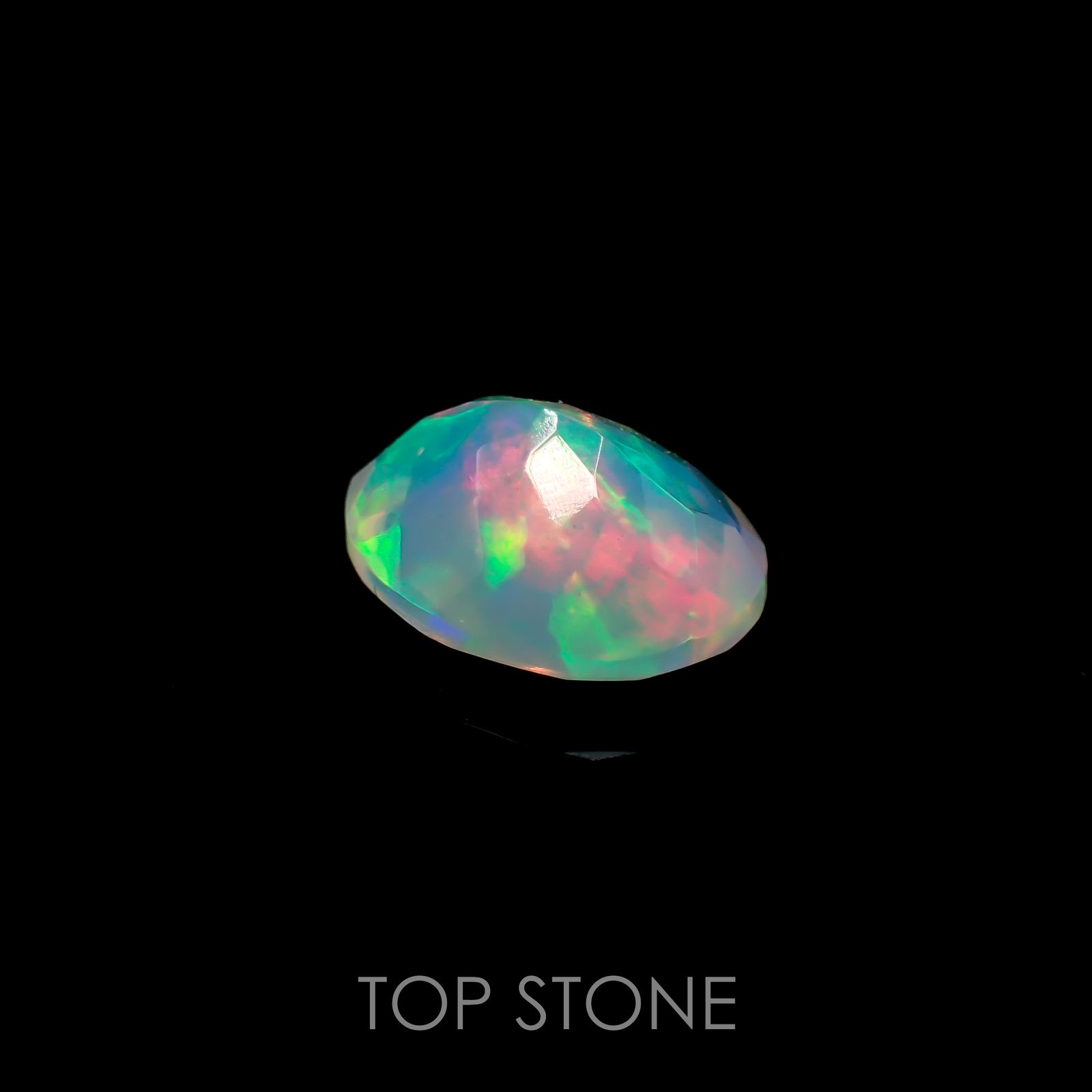 エチオピアオパール(宝石名オパール)エチオピア産 1.34ct 識別済[220717028]9.7x7.5mm前後
