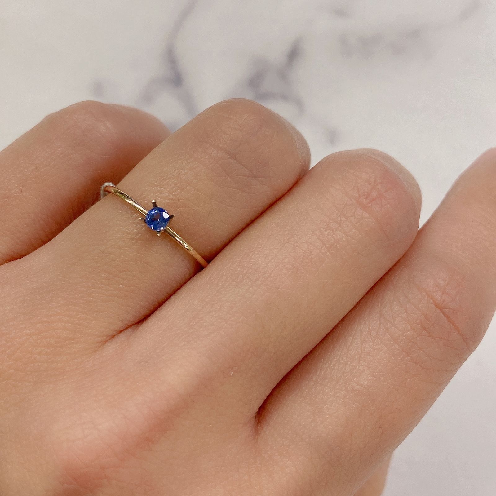 ベニトアイト(宝石名ベニトアイト) アメリカ・カリフォルニア産 0.12ct 識別済[210712165]2.9×2.8mm前後