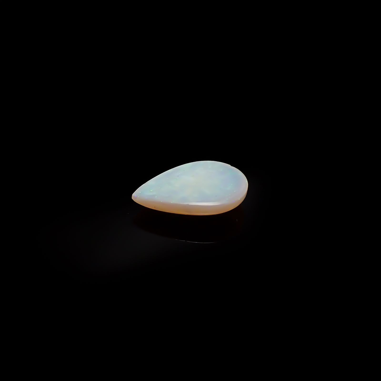 オパール オーストラリア産 0.86ct[240125288]10.1x7.1mm前後
