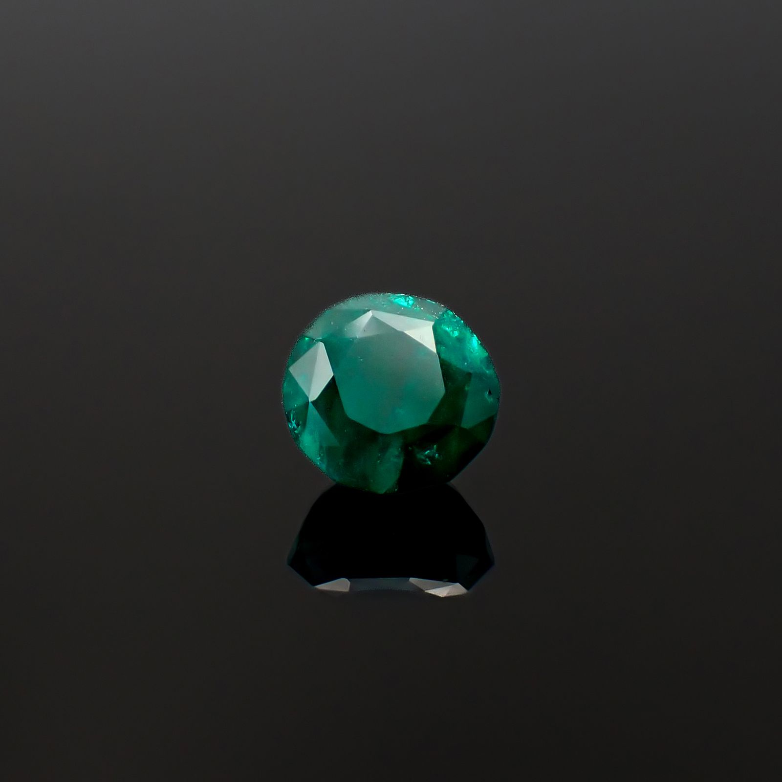 ダイオプテーズ ナミビア産 2.14ct / 7.4x7.2mm前後 [260632294]