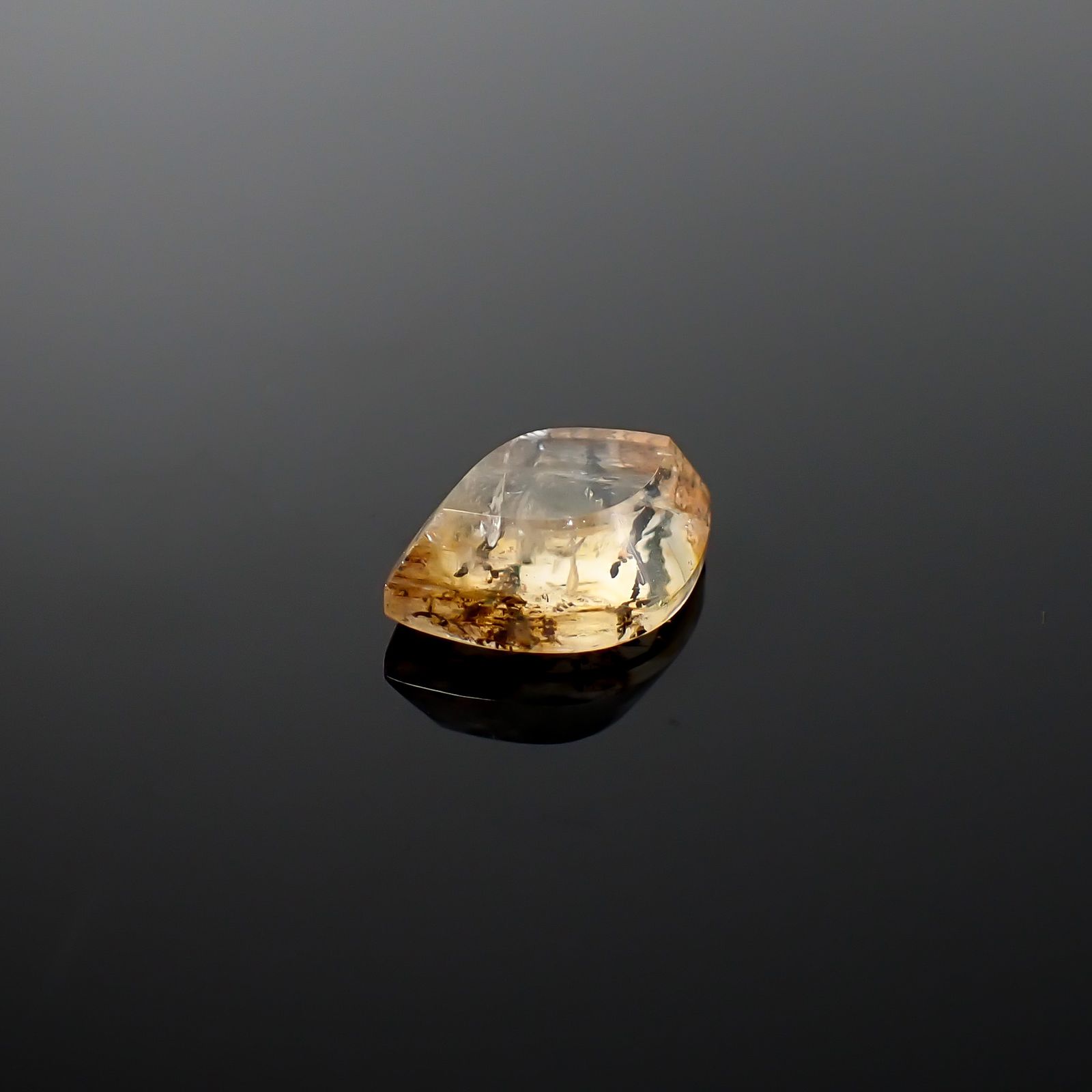 デンドリチッククォーツ ブラジル産 3.70ct / 13.2x9.4mm前後 [260832745]