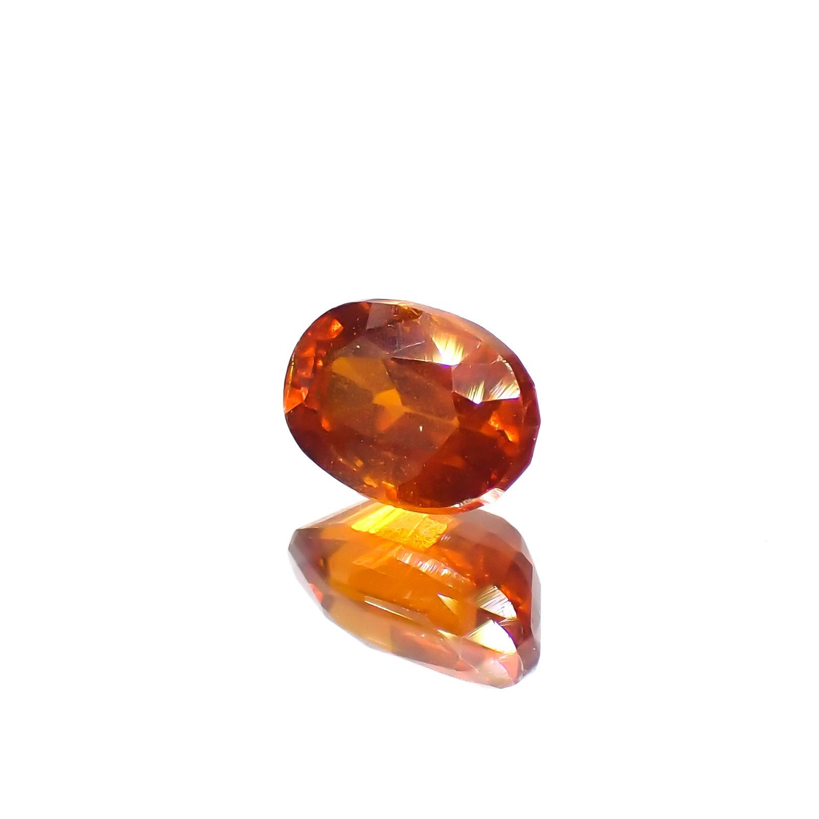 オレンジカイヤナイト ネパール産 0.75ct[230220582]6.1x4mm前後