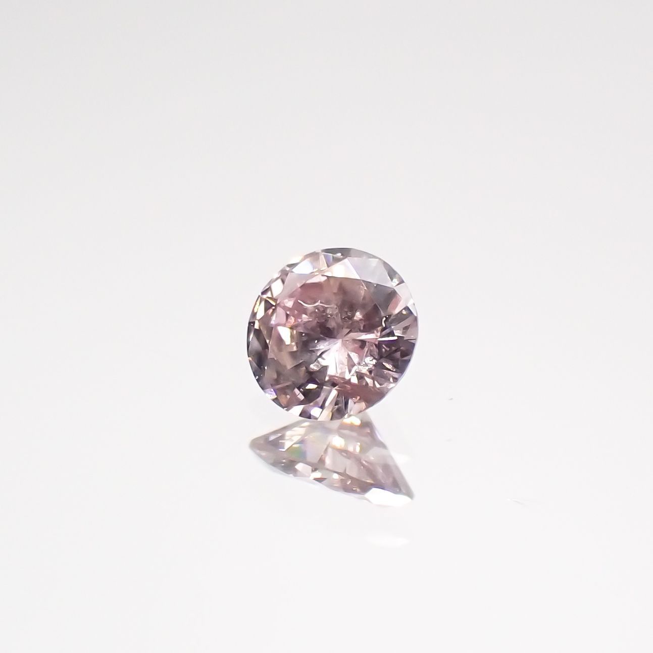 ピンクダイヤモンド(宝石名ダイヤモンド) I-1 / FANCY LIGHT BROWNISH PINK 0.063ct ソ付(CGL)[210711789]2.6×2.6mm前後