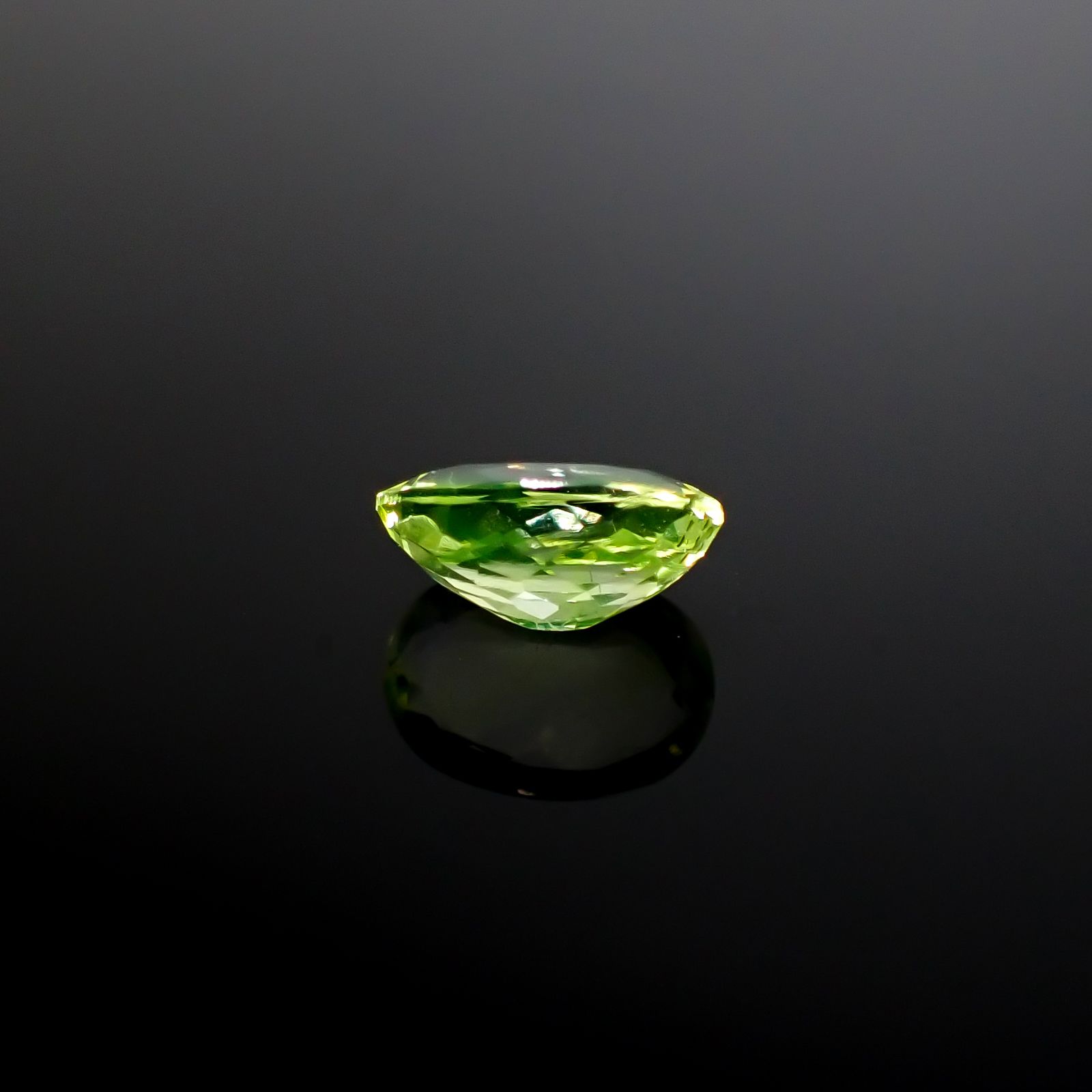 ハイアライトオパール メキシコ産 0.85ct [250129786]8x5.8mm前後