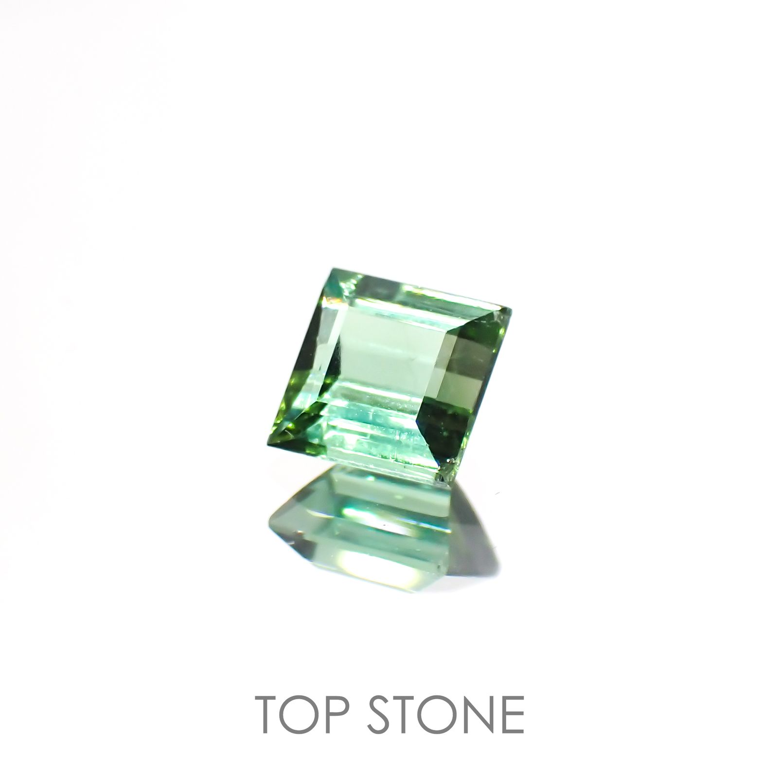 グリーントルマリン アフガニスタン産 0.63ct [220114110]4.9x4.9mm前後