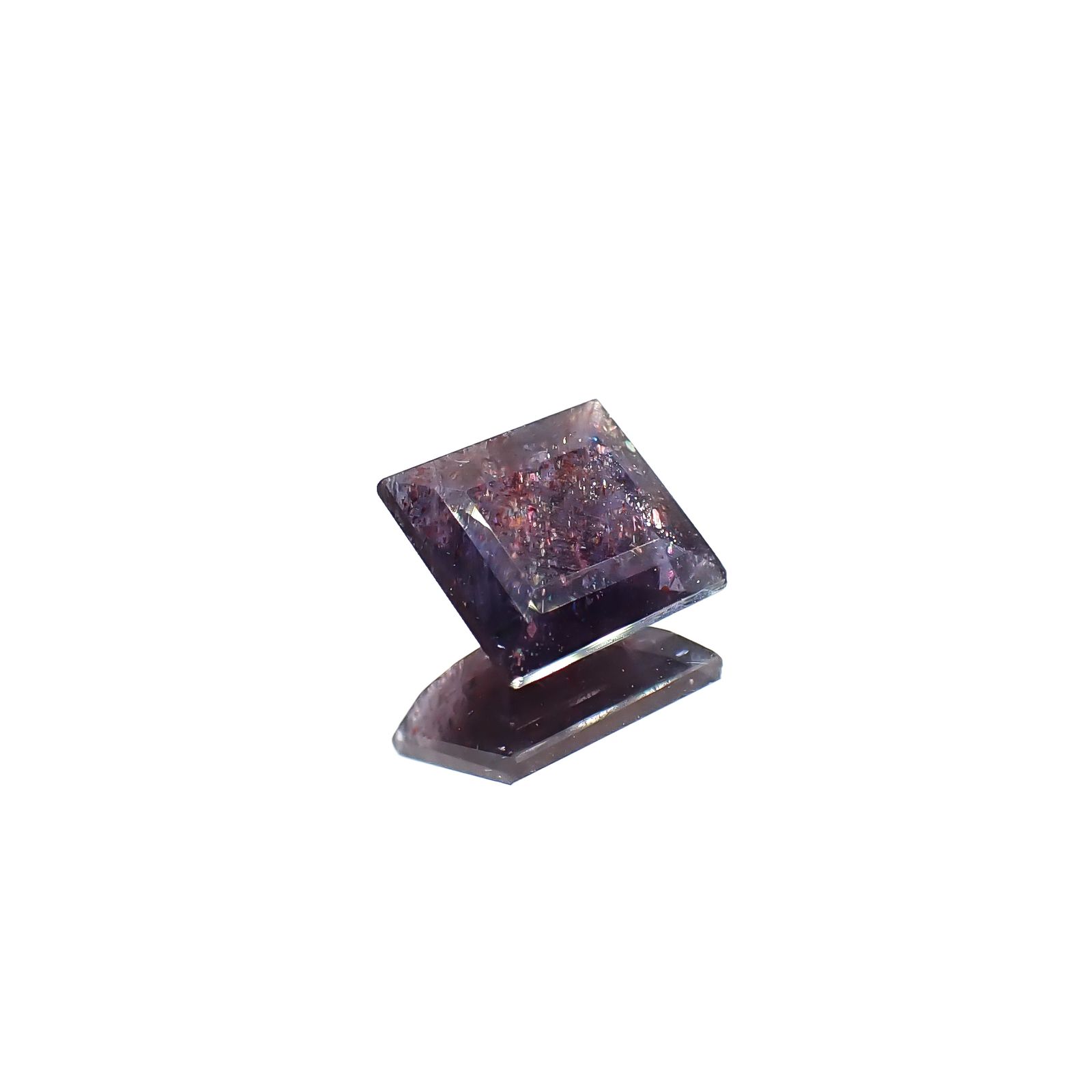 ブラッドショットアイオライト インド産 1.89ct [241129461]8.2x7.4mm前後