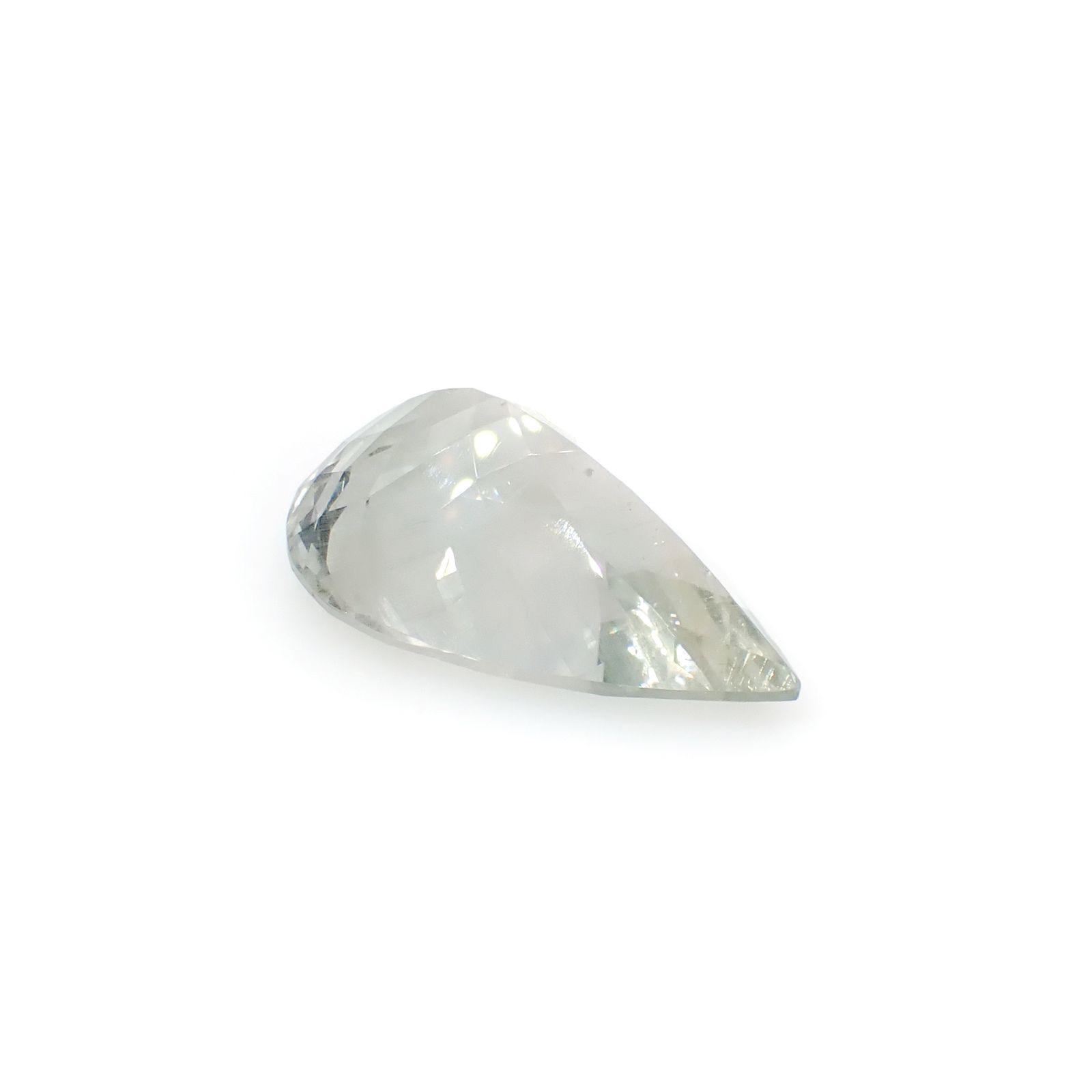バイカラーニードルイントパーズ(チューブイントパーズ) ブラジル産 51.13ct[240928697]31.4x19.9mm前後
