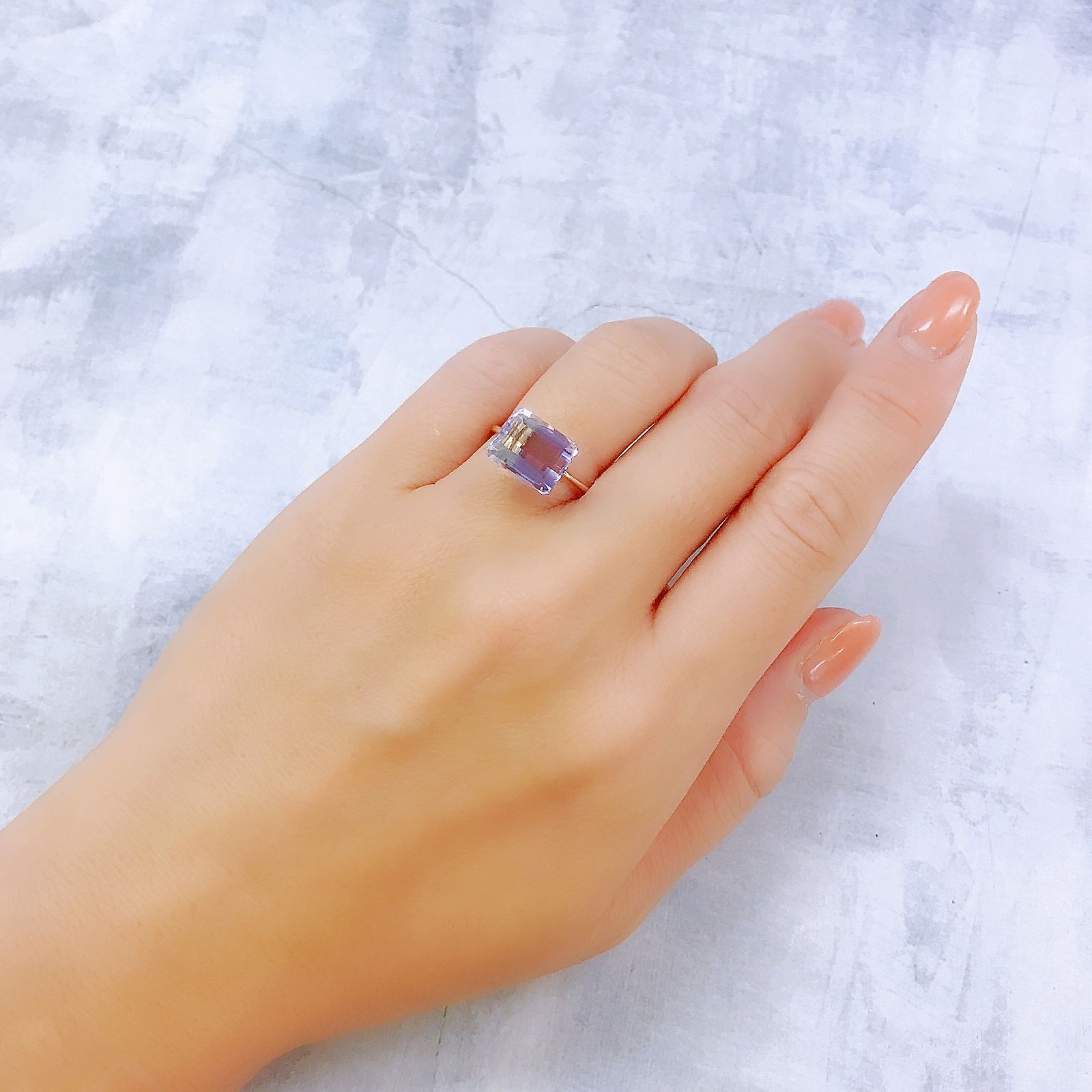 アワーグラスアメジスト モロッコ産 3.83ct[220917637]10.2x8.2mm前後