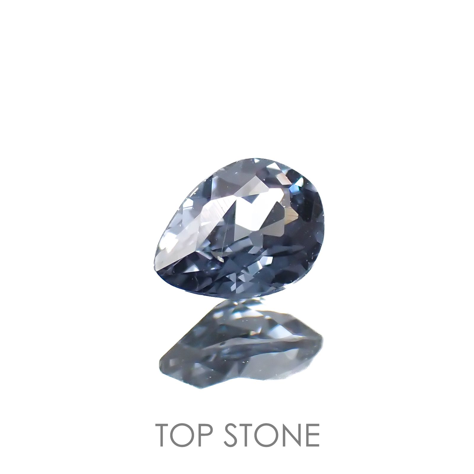 カラーチェンジガーネット アレキタイプ(宝石名ガーネット)マダガスカル・ベキリー産 0.15ct 識別済[220917664]3.8x2.8mm前後