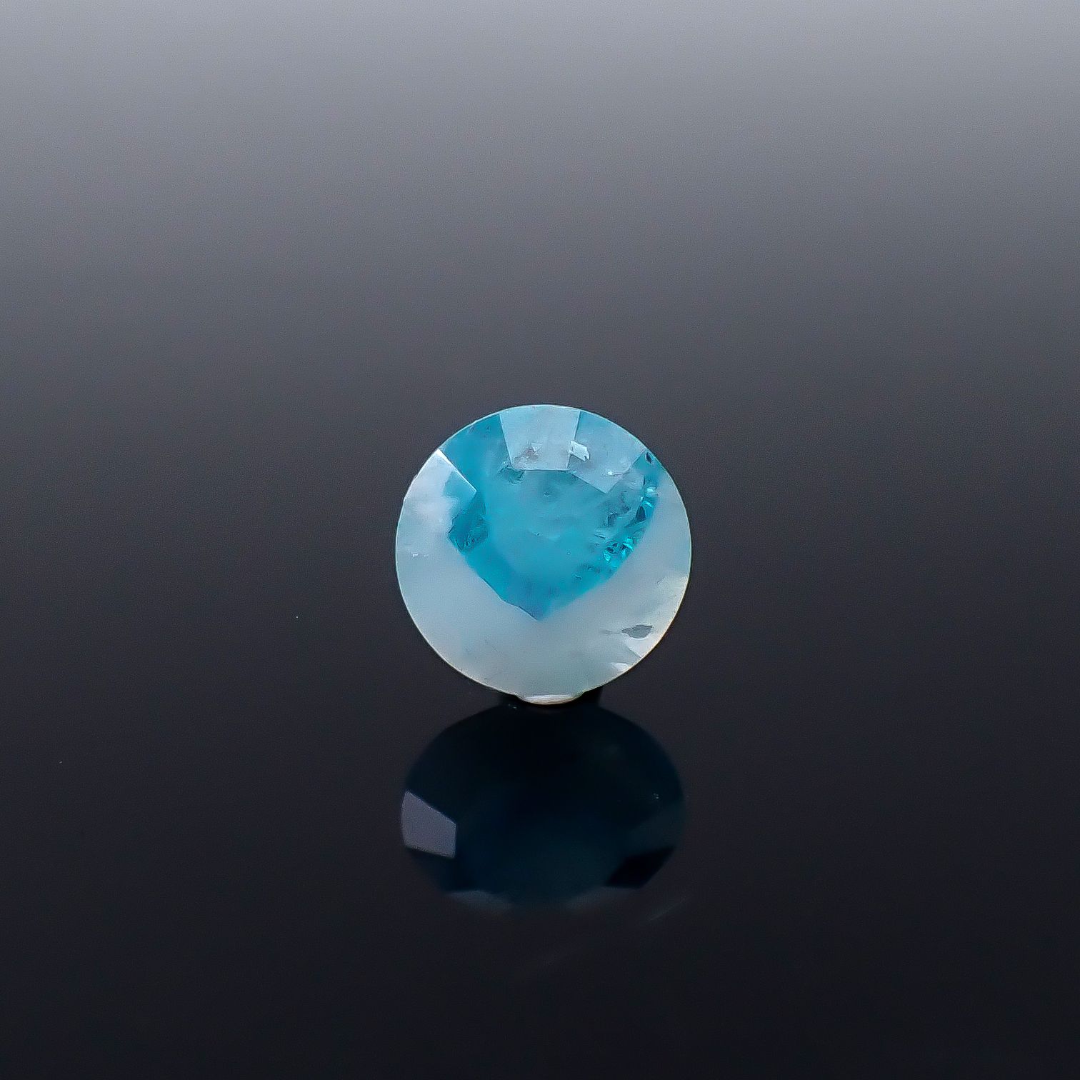 ◇リバーシブル◇パライバトルマリンインクォーツ ブラジル産 1.33ct / 8.1x8.1mm前後 [251231445]