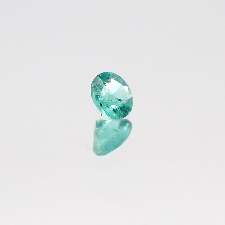 パライバトルマリン ブラジル産 ルース 0.054ct[20117228]2.4×2.4mm前後