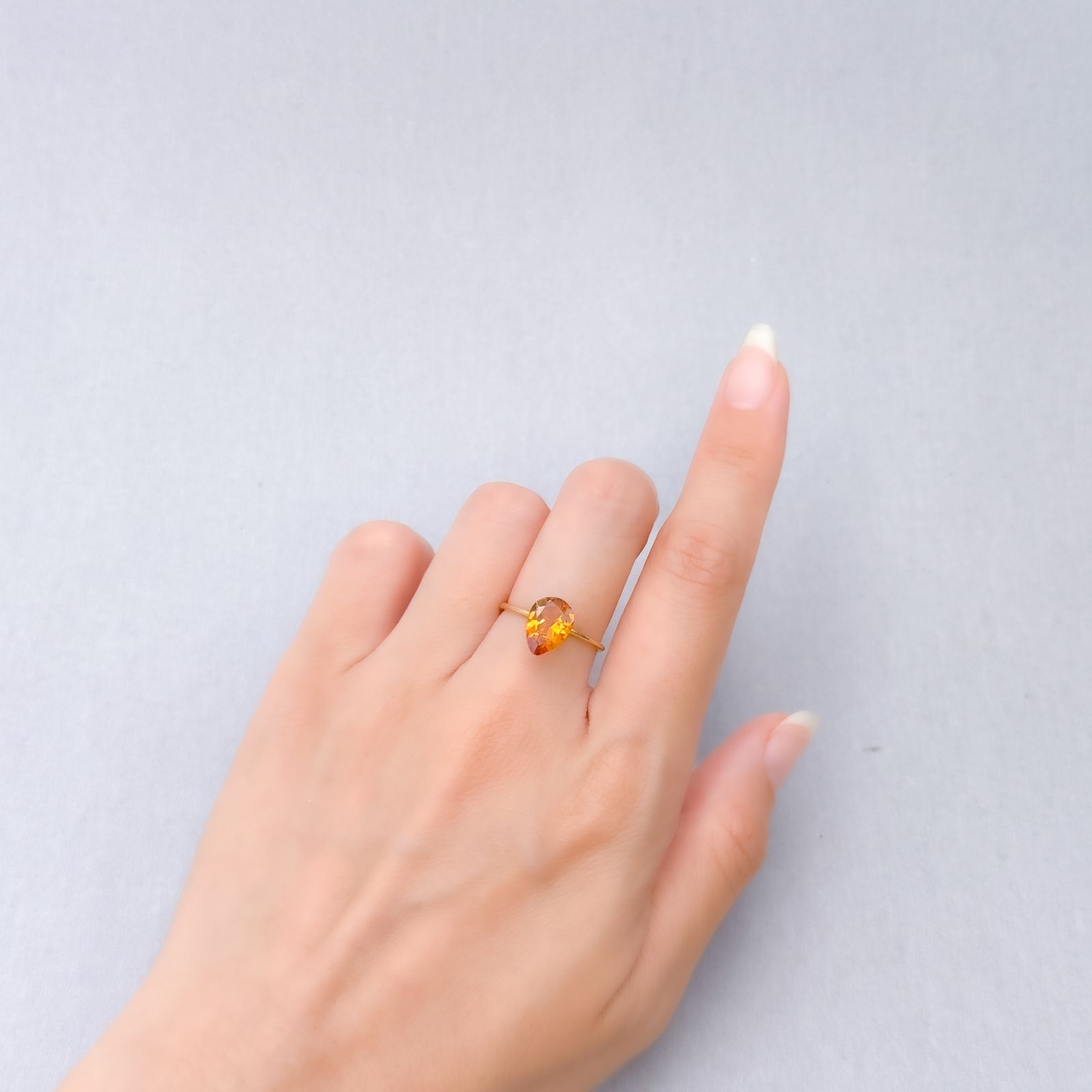 マデイラシトリン ブラジル・ミナスジェライス州産 1.43ct [250630578]9.8x7.2mm前後