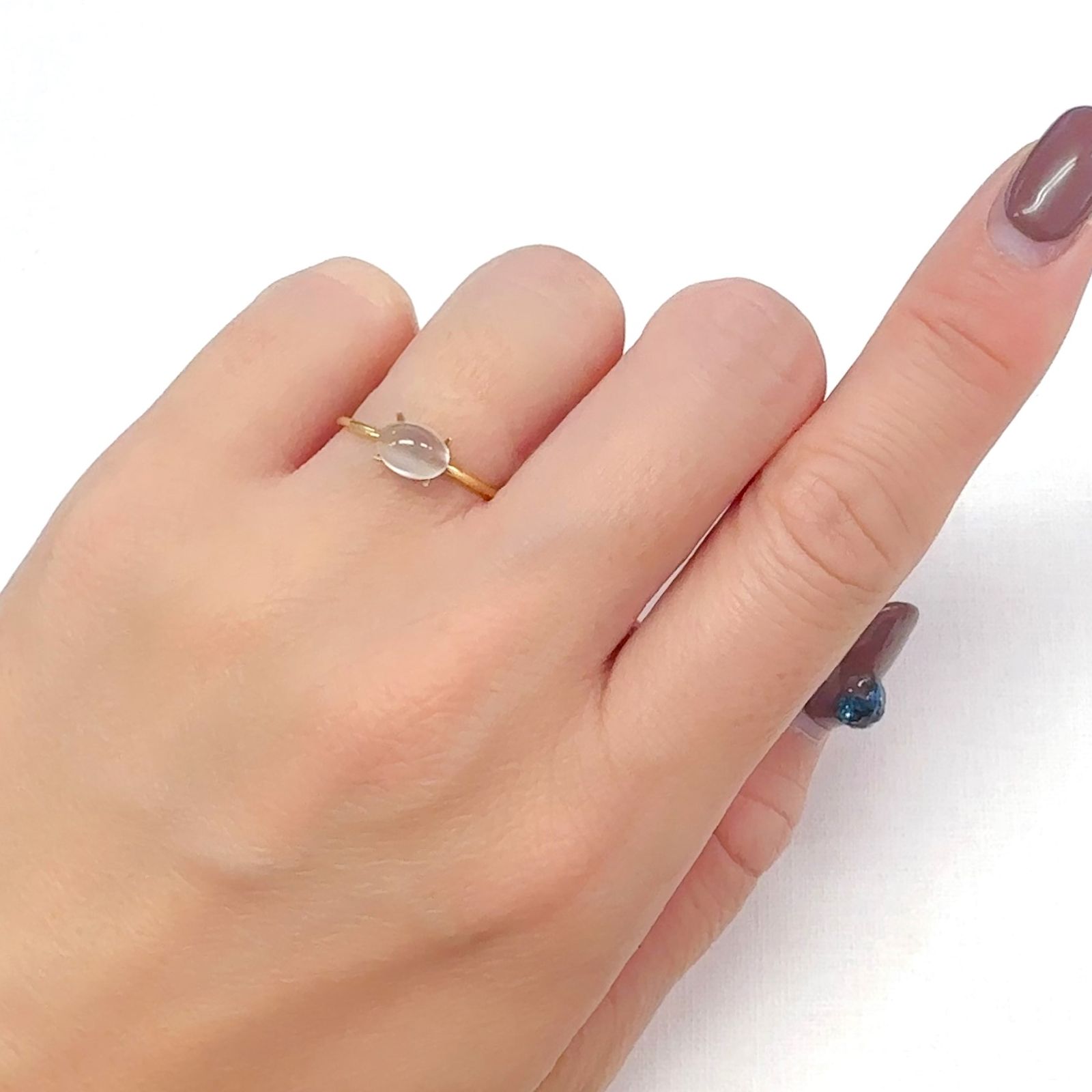 ムーンストーンキャッツアイ インド産 0.84ct[240527746]7x5.2mm前後