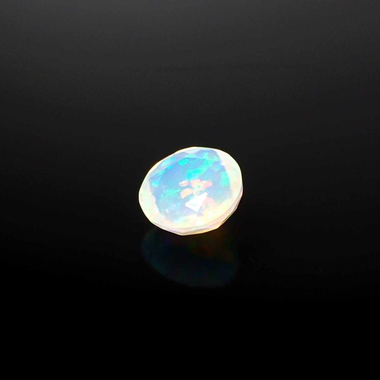 エチオピアオパール エチオピア産 1.21ct[240226244]7.9x7.9mm前後