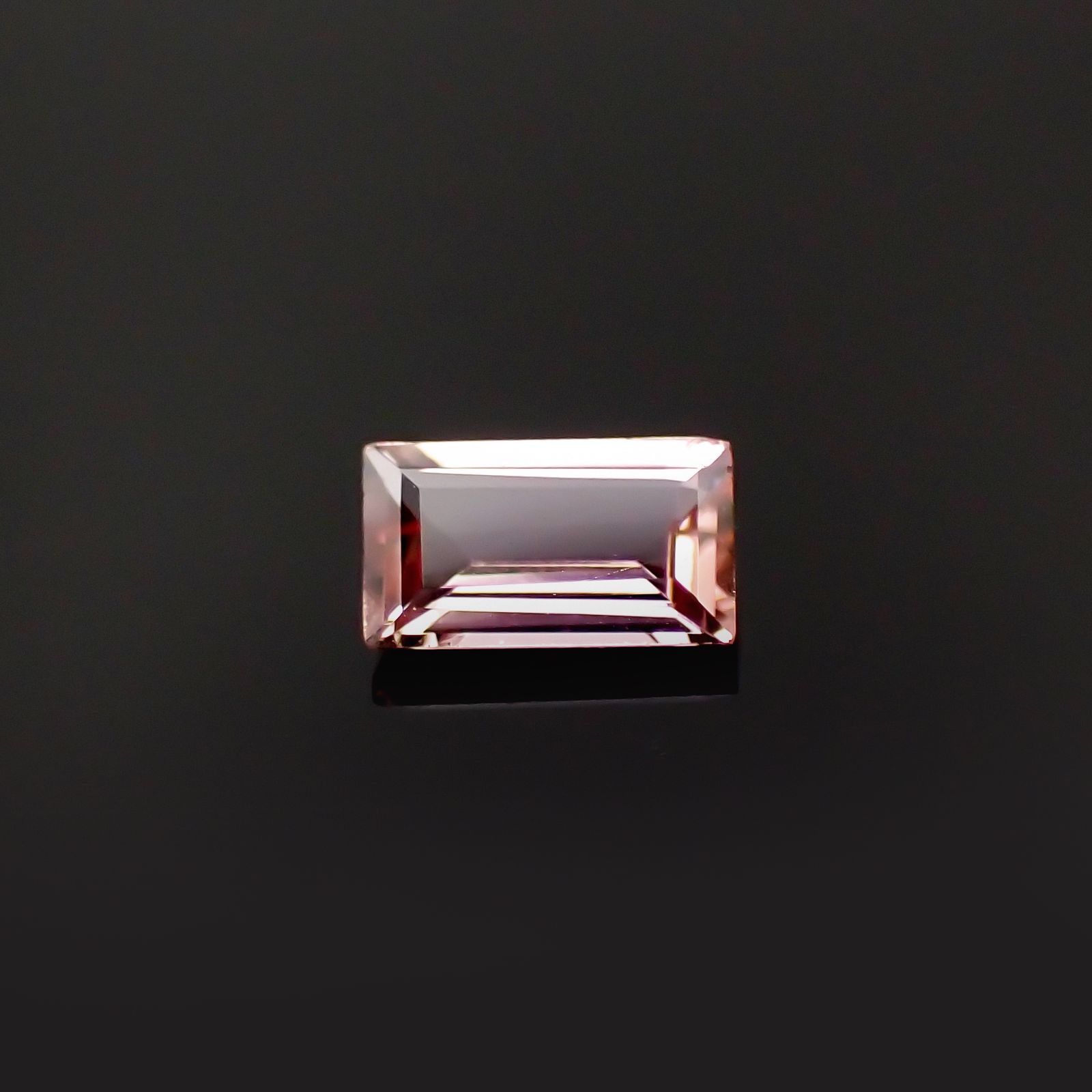 インペリアルトパーズ ブラジル産 0.26ct[230923553]5x2.9mm前後