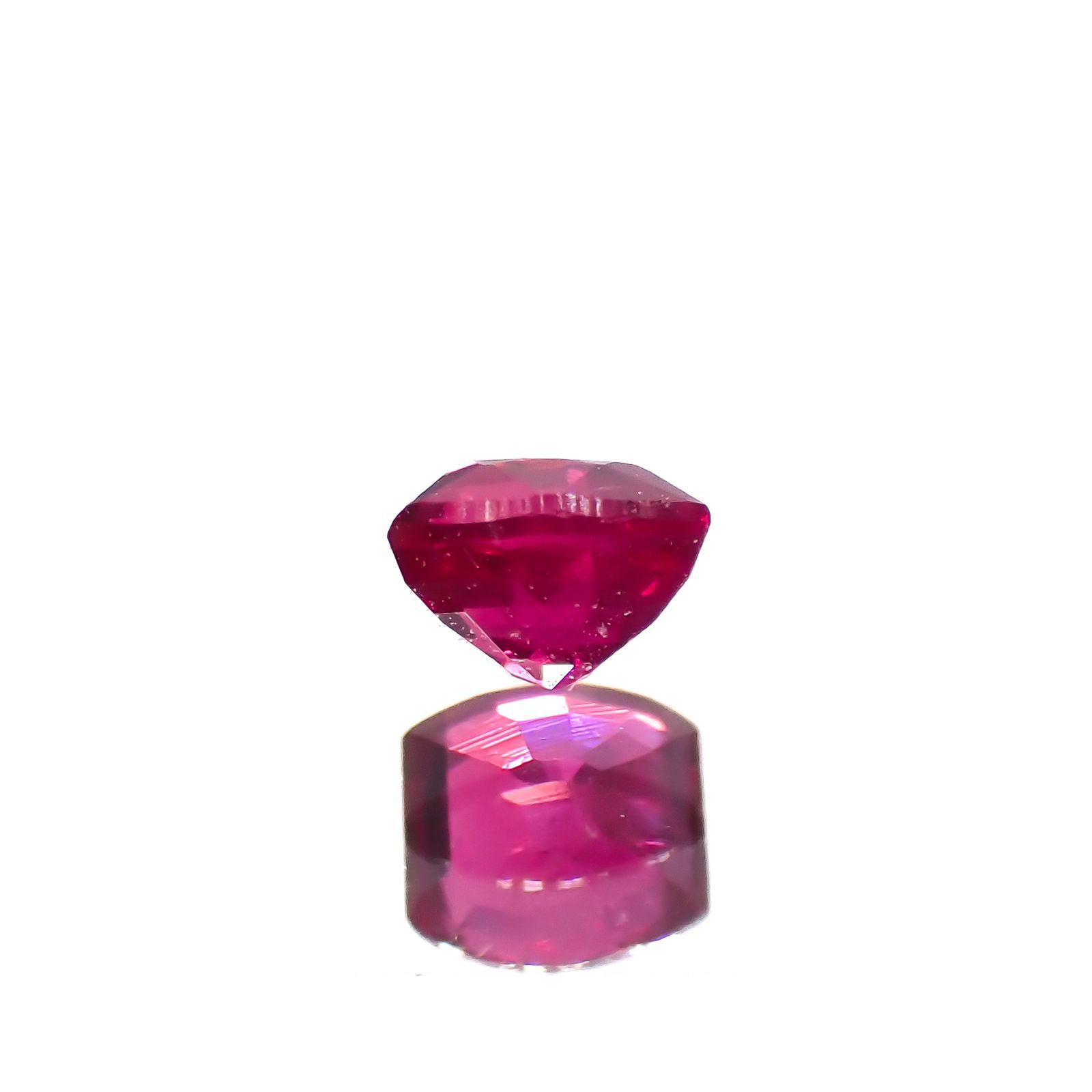 ルビー モザンビーク/ビルマ産 0.18ct[220616213]2.8x2.7mm前後