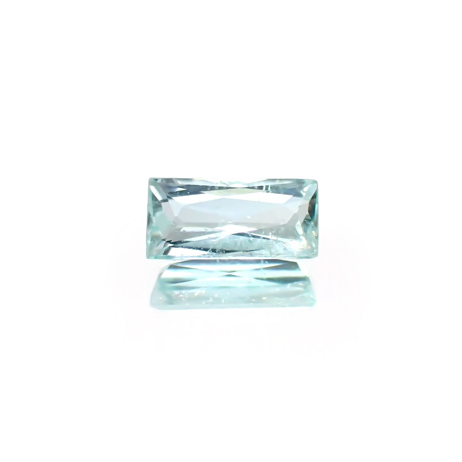 パライバトルマリン(宝石名トルマリン/別名パライバ・トルマリン)モザンビーク産 識別済 0.53ct / 6.8x3.3mm前後 [230421883]