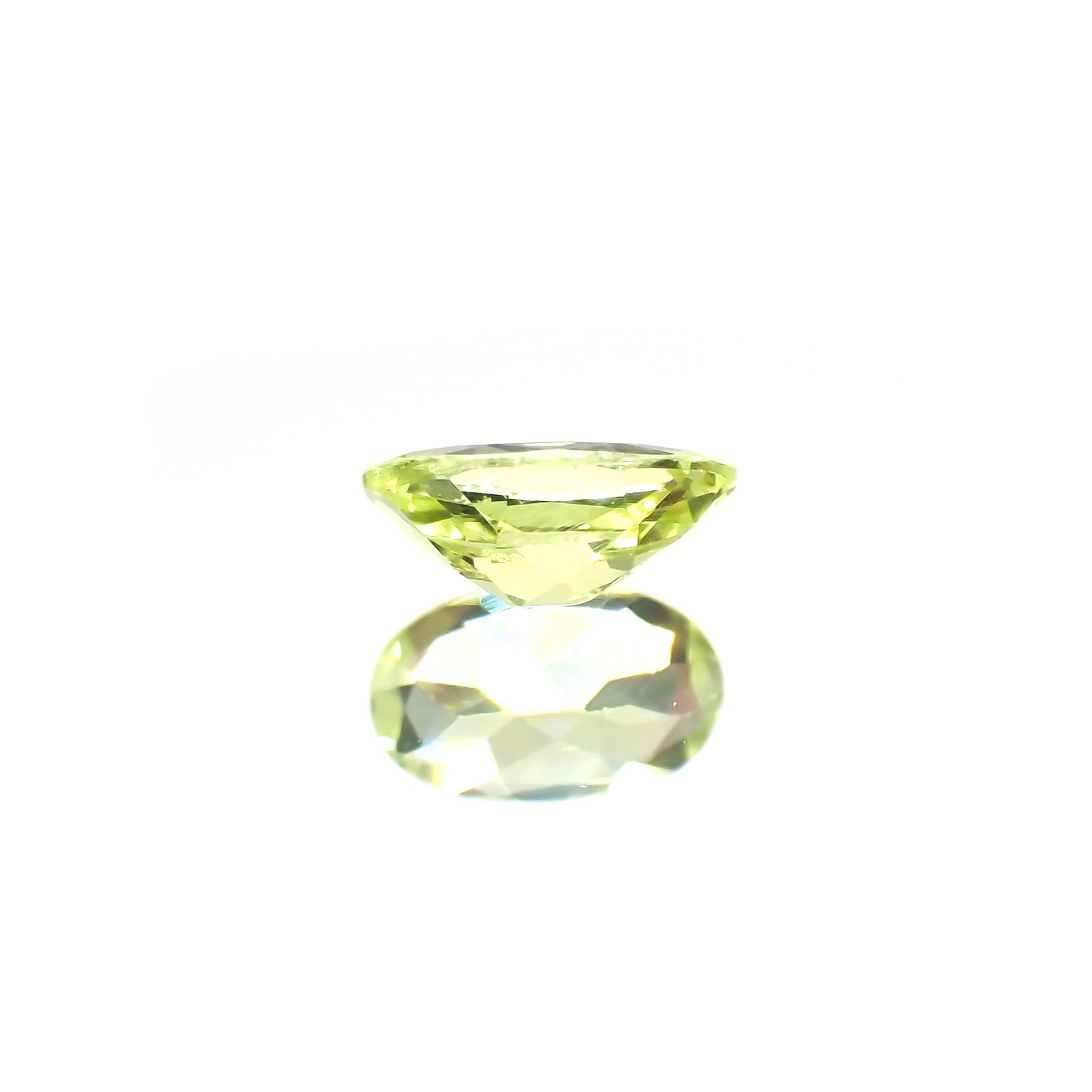 パロットクリソベリル(宝石名クリソベリル)インド産 0.38ct 識別済[220114523]5.7x3.5mm前後