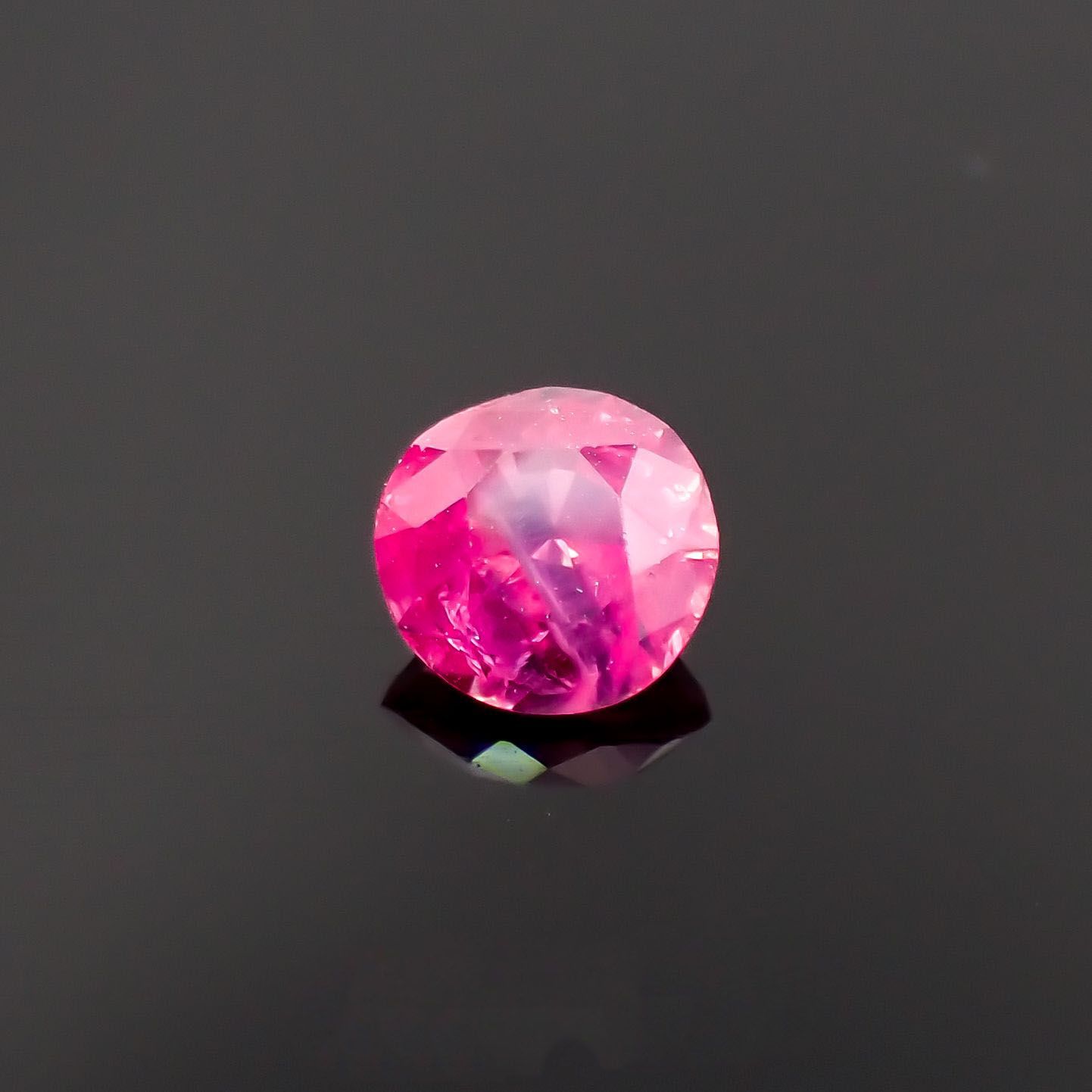 シルキーピンクサファイア 非加熱 ベトナム産 0.62ct[230119849]5x4.9mm前後