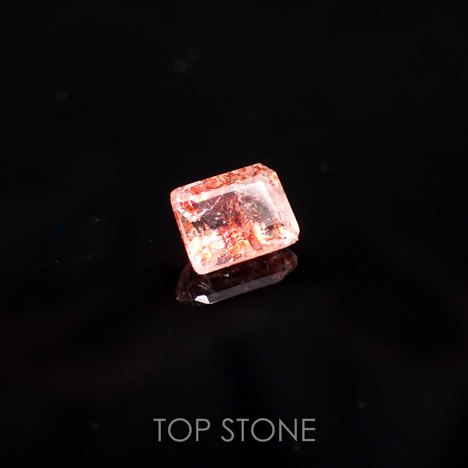 ファイヤークォーツ ナイジェリア産 ルース 1.3ct[210510705]7.5×5.6mm前後