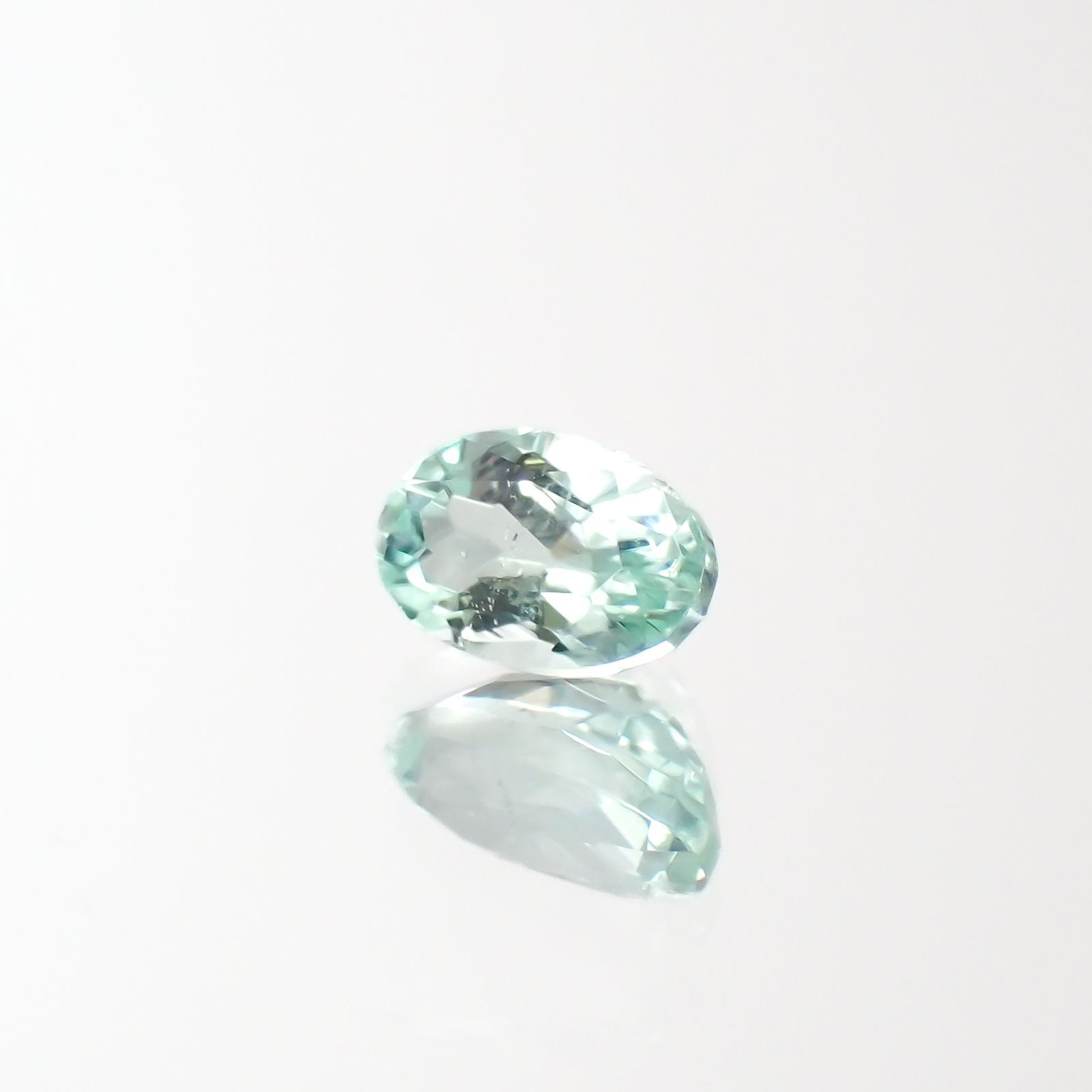 パライバトルマリン モザンビーク産 0.30ct[230220374]5.1x3.1mm前後