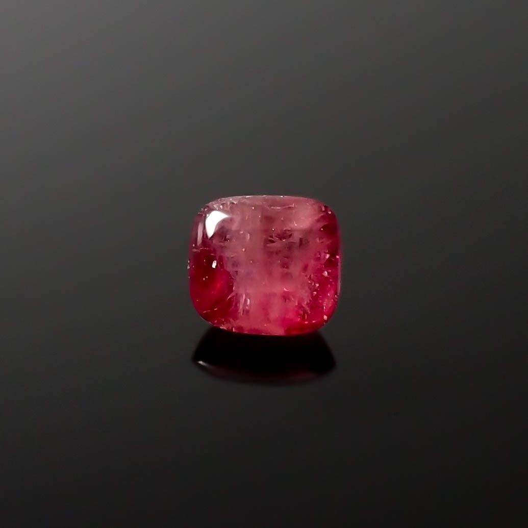 ◇バフカット◇レッドベリル/ピンクベリル アメリカ・ユタ州産 0.16ct[240326681]3.5x3.2mm前後