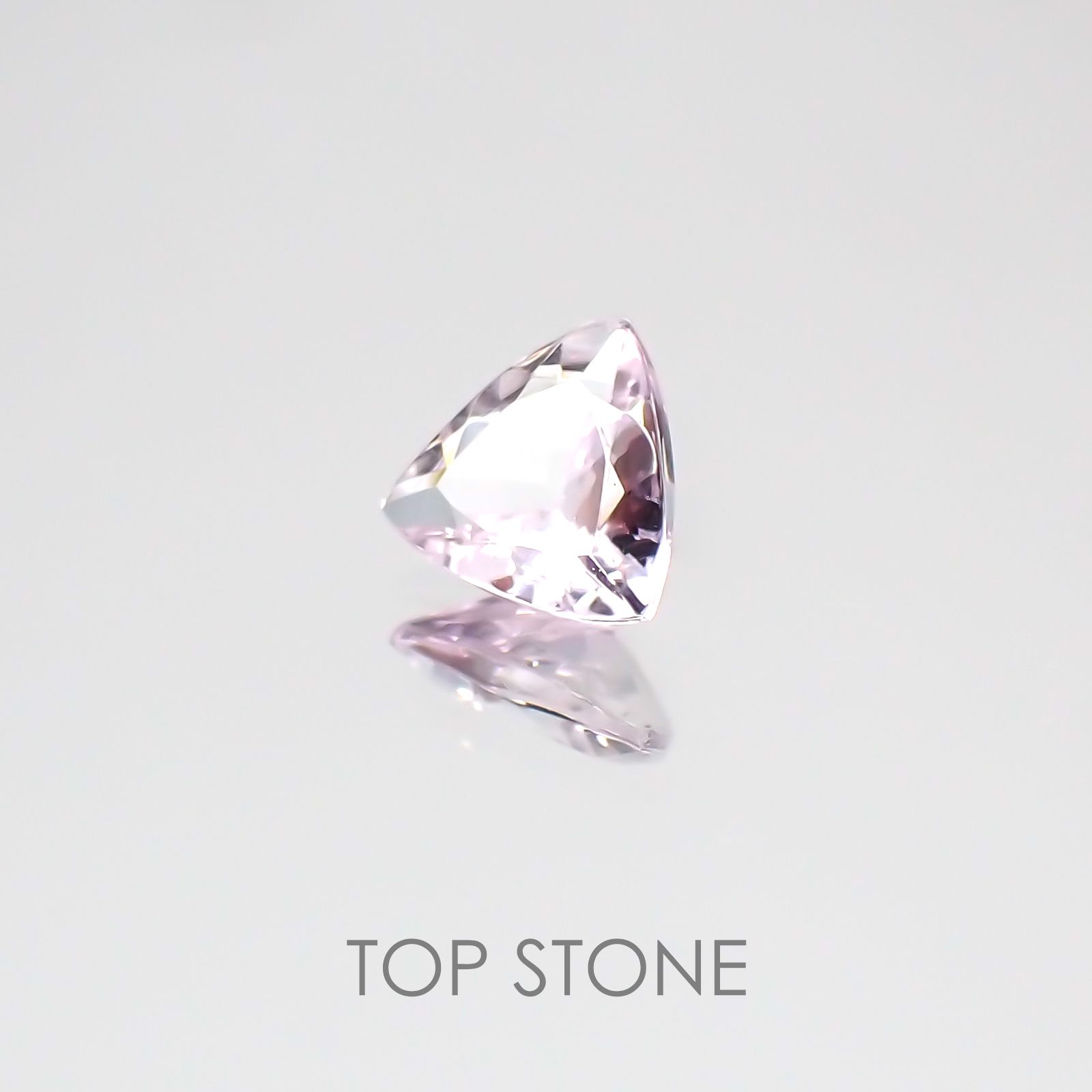 ピンクタンザナイト タンザニア産 ルース 0.39ct[21028420]5×5.2mm前後
