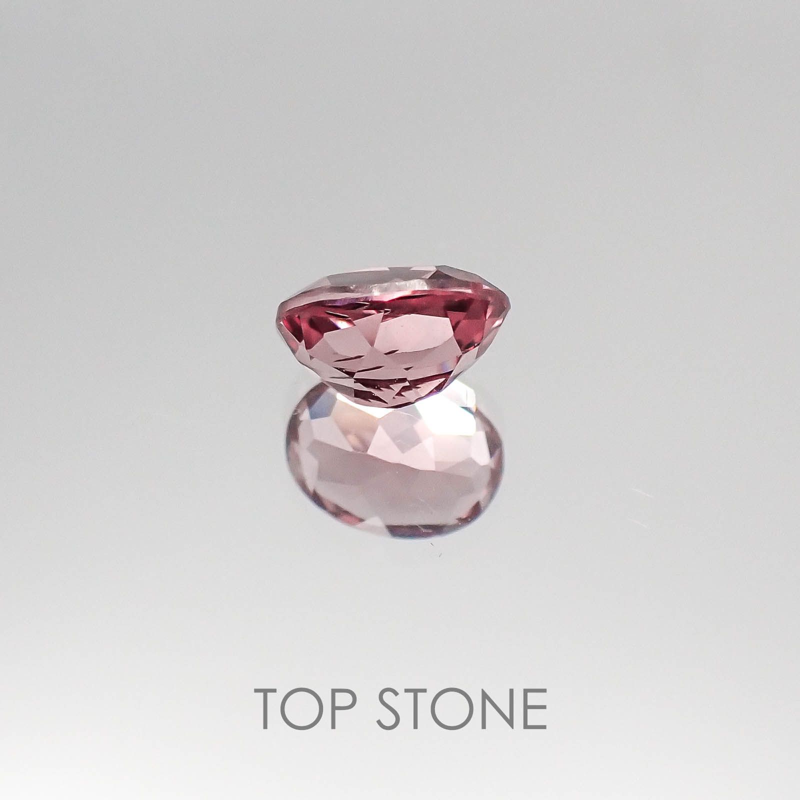 カラーチェンジマラヤガーネット タンザニア産 ルース 1.15ct[20074275]7×5.2mm前後