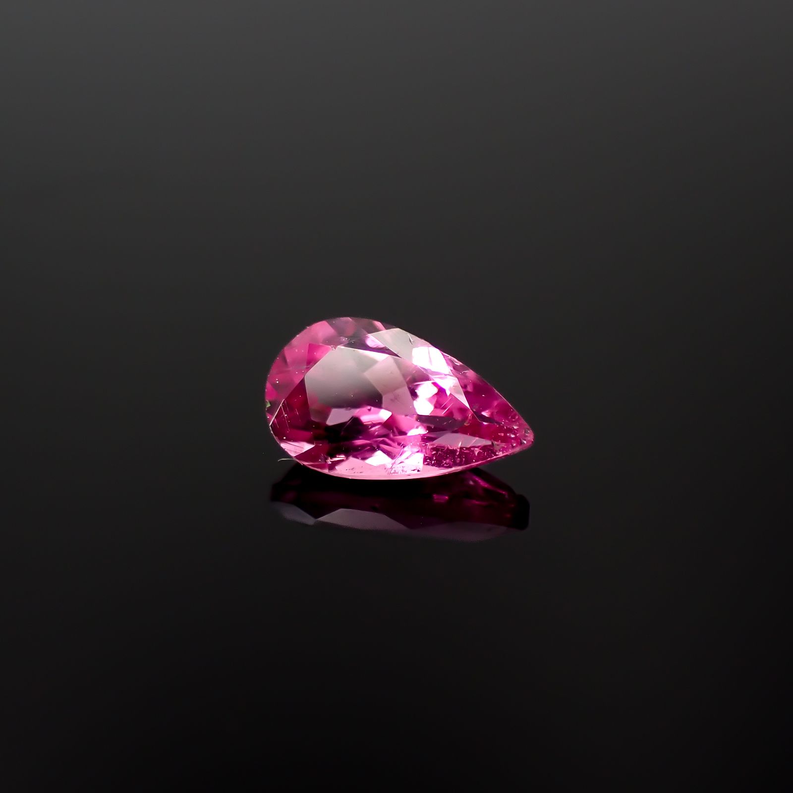 ルベライト ブラジル産 0.43ct[240628085]6.7x4.1mm前後