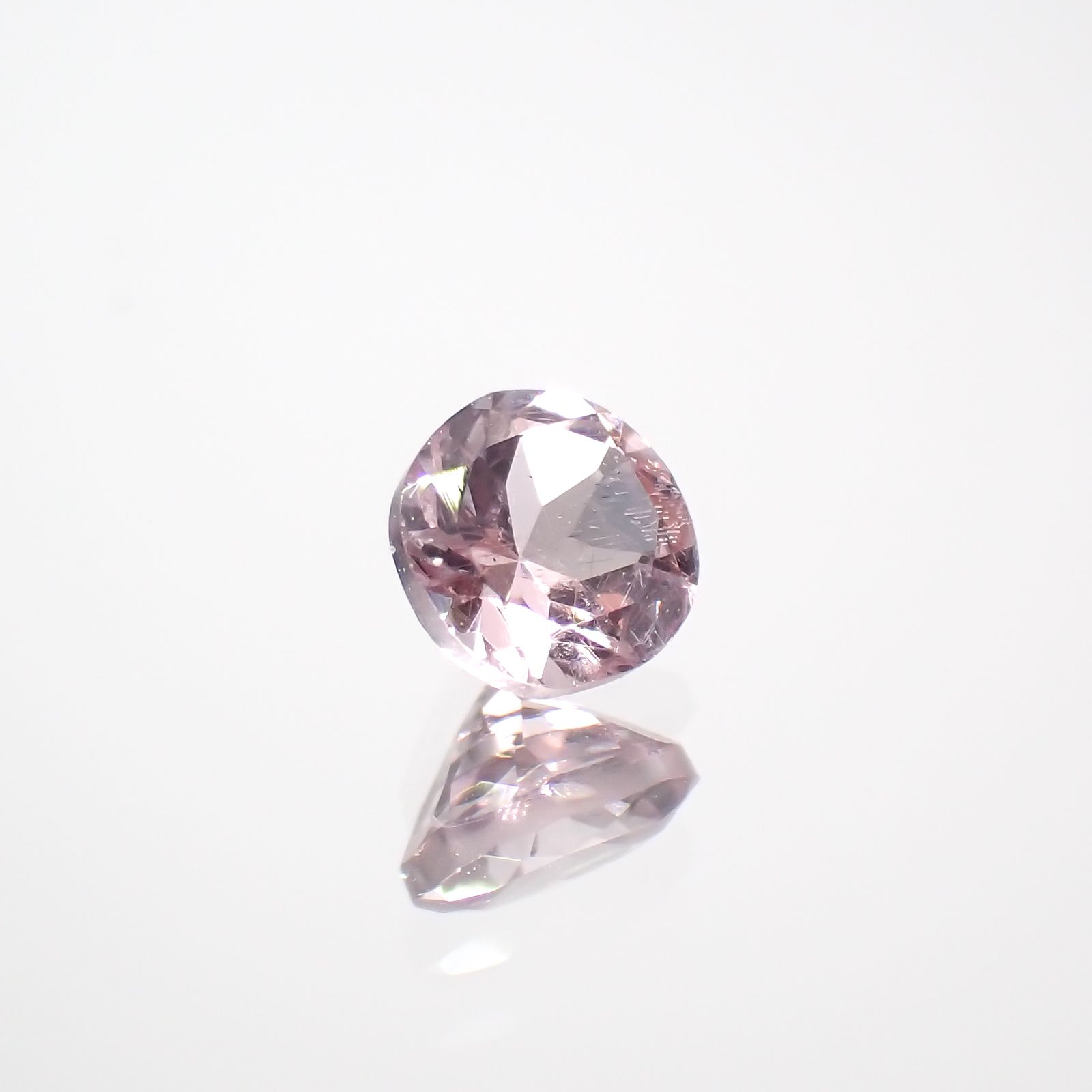 ドラゴンガーネット タンザニア産 0.19ct[230421439]3.2x3.2mm前後