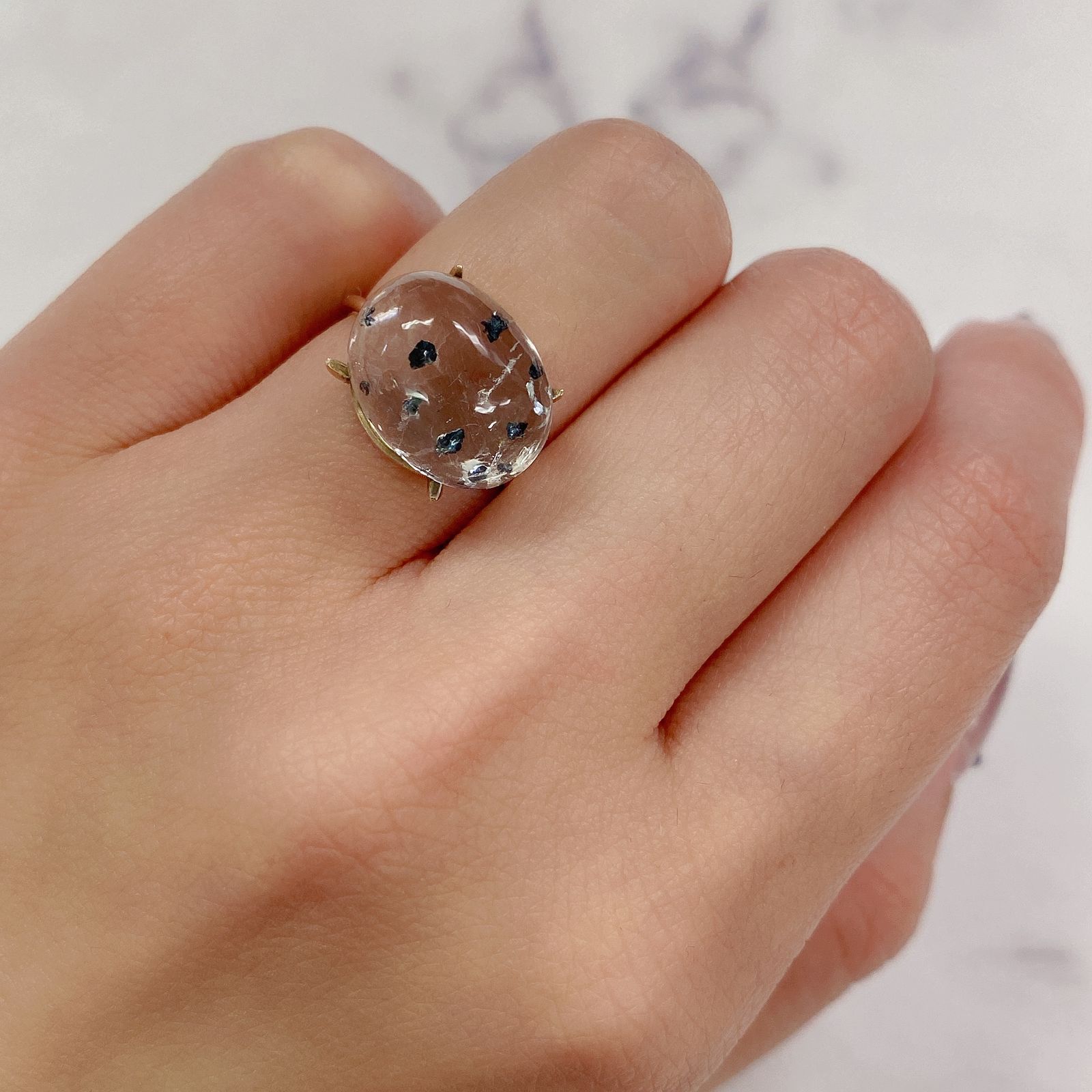ヘマタイトインクォーツ 中国産 8.61ct[20117989]14.4×11.1mm前後